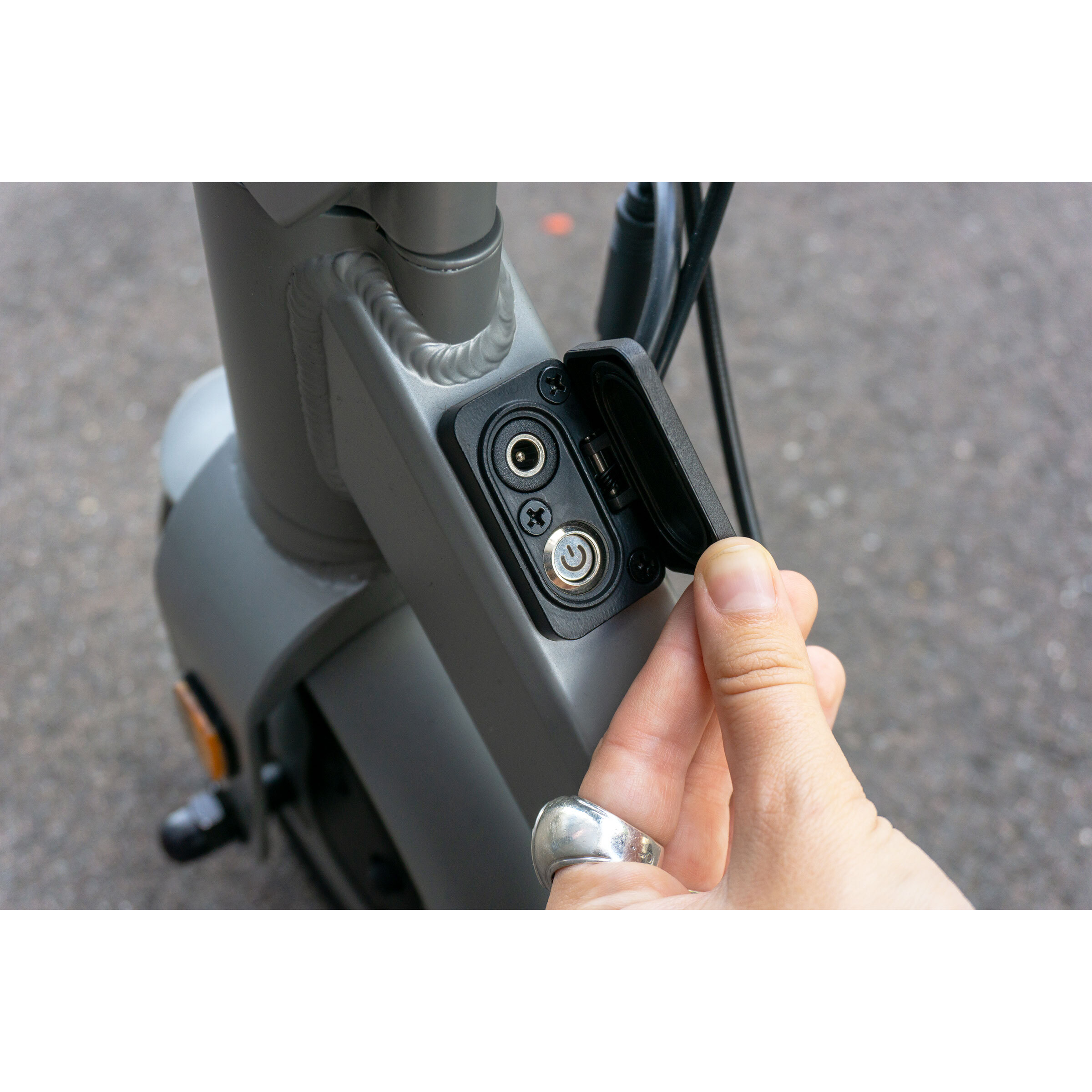 Voir la diapositive 7 : YEEP.ME Trottinette électrique  85 SIGNATURE