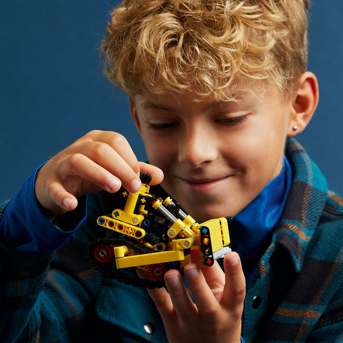 LEGO Technic 42163 Le Bulldozer, Jouet de Construction pour Enfants, Véhicule Excavateur