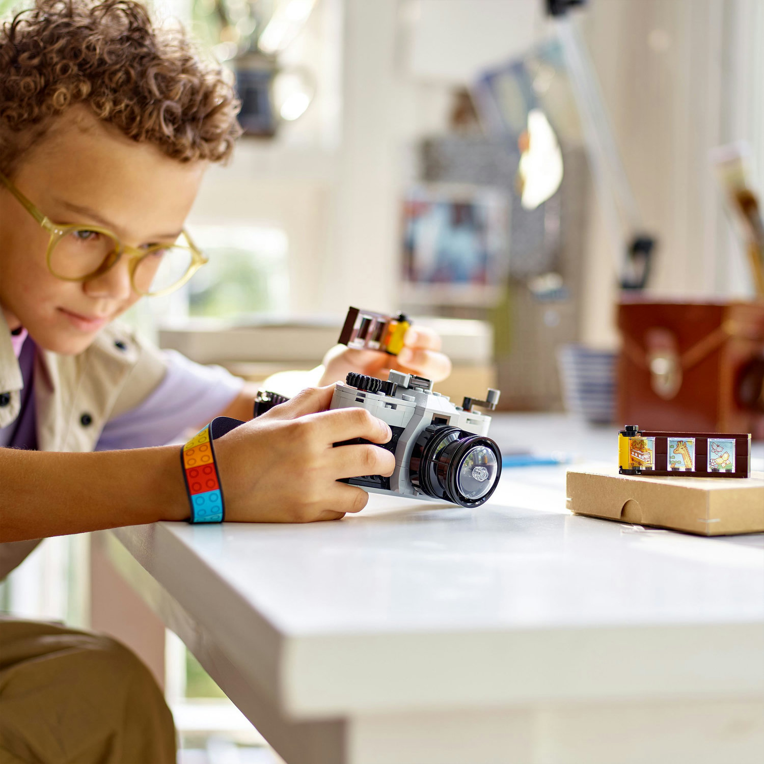 Voir la diapositive 7 : LEGO LEGO Creator 3en1  31147 L’Appareil Photo Rétro, Jouet Transformable avec 3 Modèles, Déco de Bureau et de Chambre