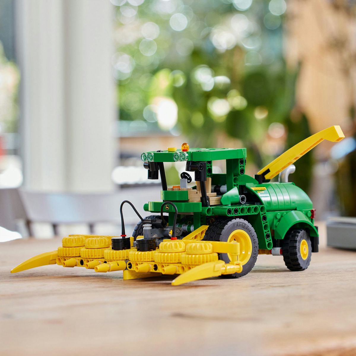 LEGO Technic 42168 John Deere 9700 Forage Harvester, Jouet de Tracteur Agricole, Cadeau Enfants 9 Ans