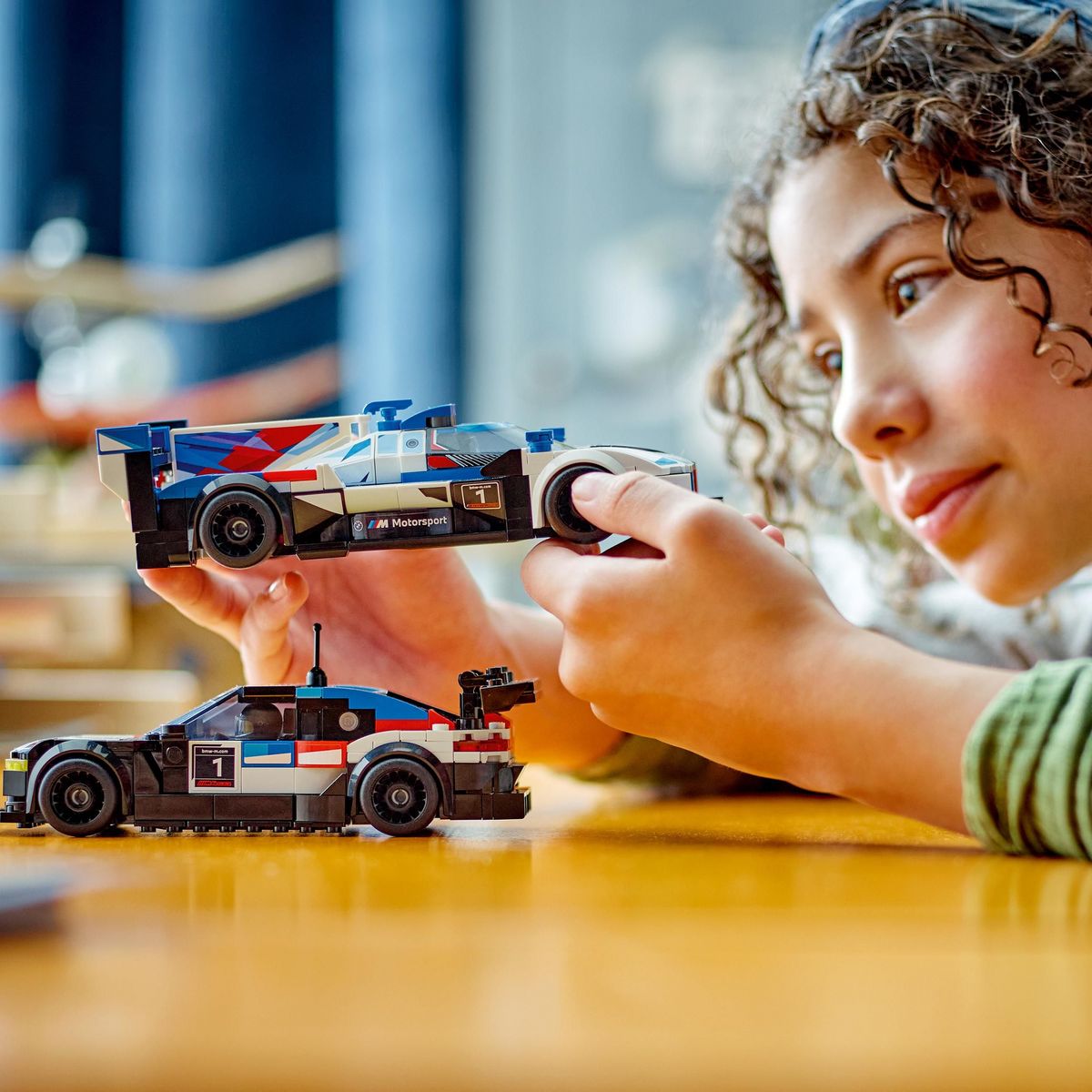 LEGO LEGO Speed Champions 76922 Voitures de Course BMW M4 GT3 et BMW M Hybrid V8, Idée Cadeau