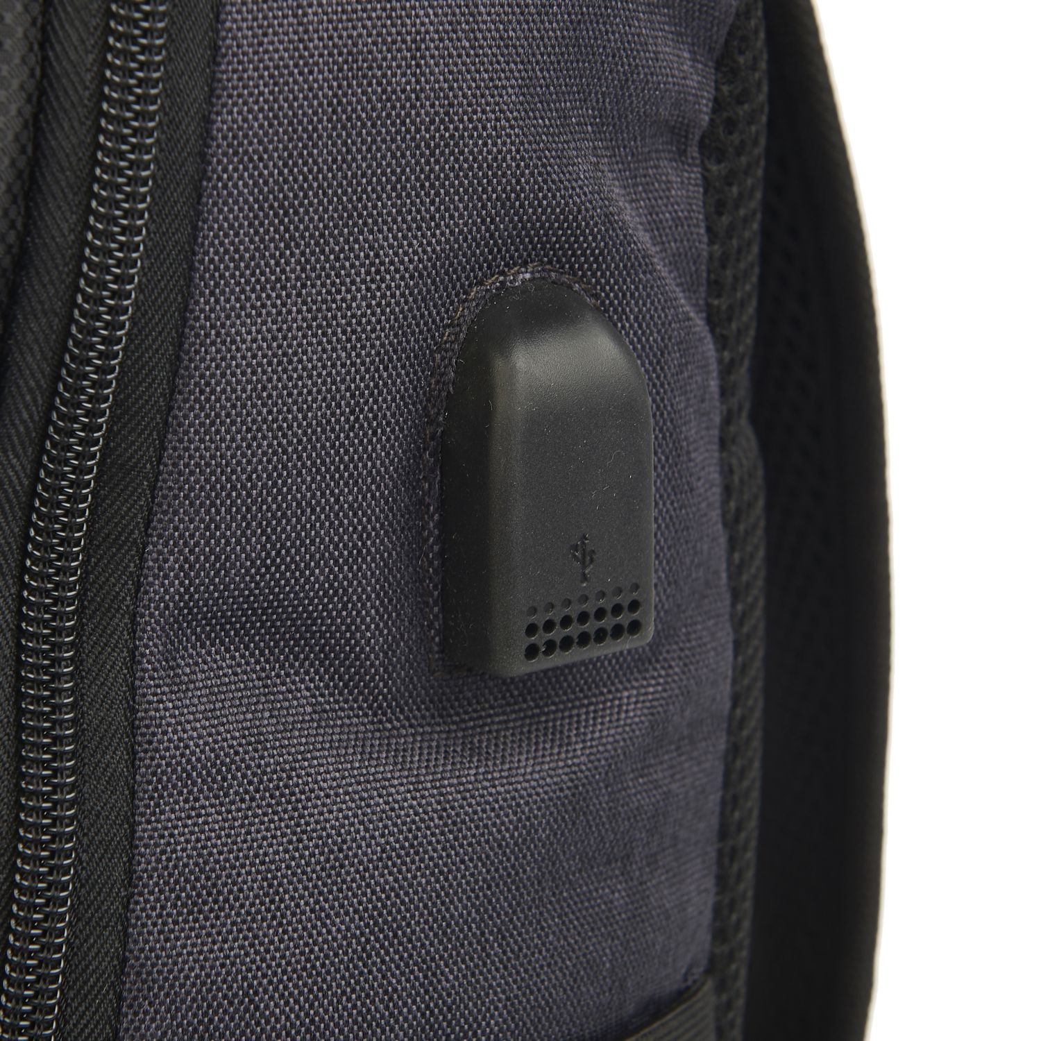 Voir la diapositive 6 : AUCHAN Sac à dos 1 compartiment noir