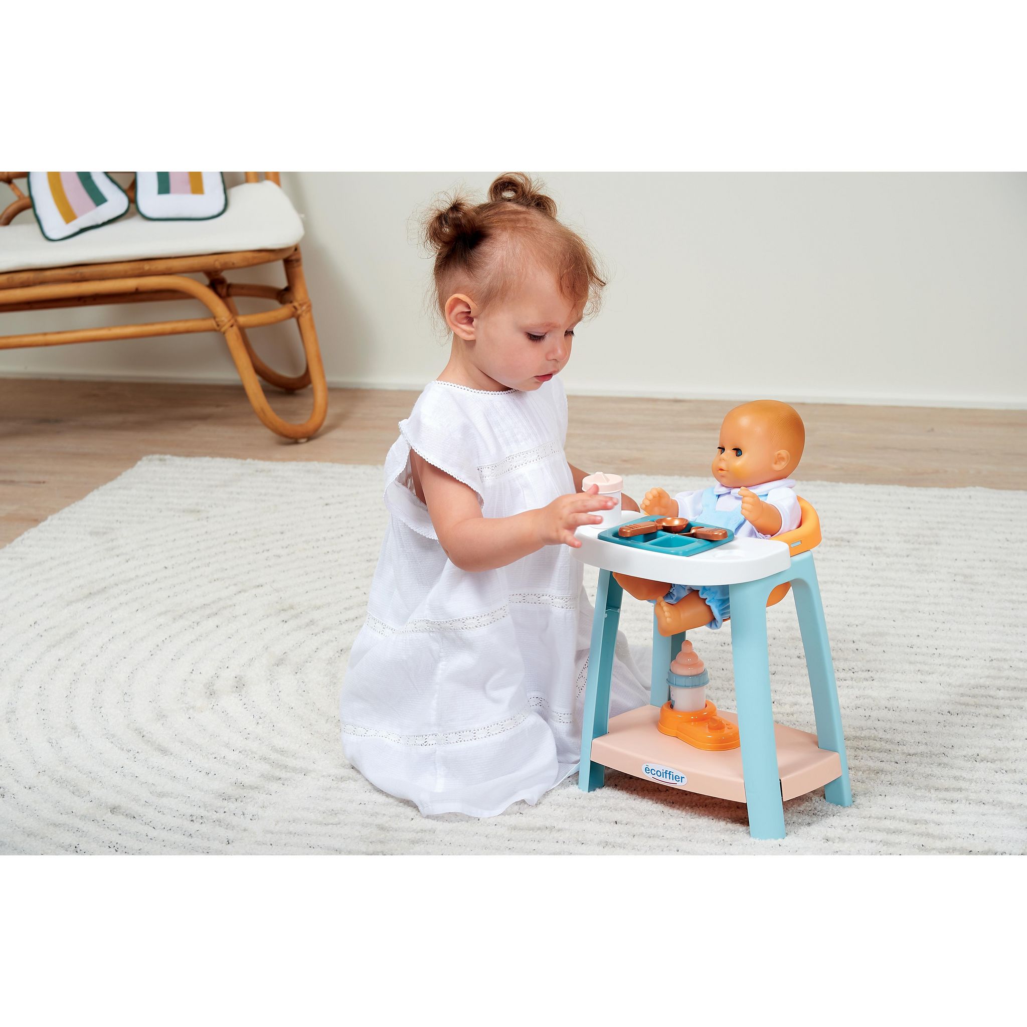 Voir la diapositive 3 : ECOIFFIER Chaise Haute pour bébé