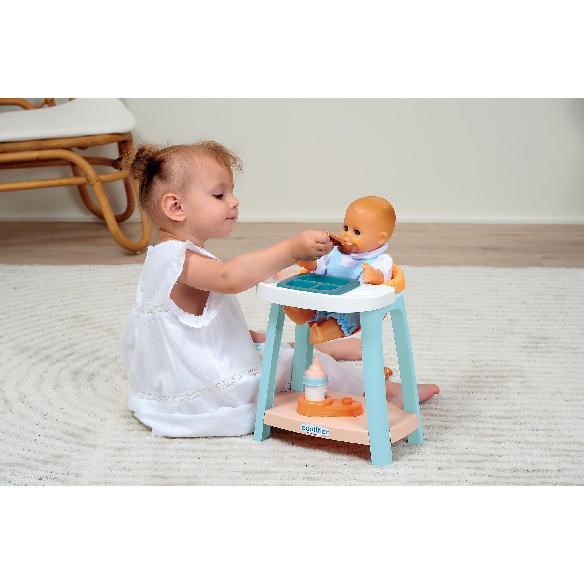 Voir la diapositive 4 : ECOIFFIER Chaise Haute pour bébé