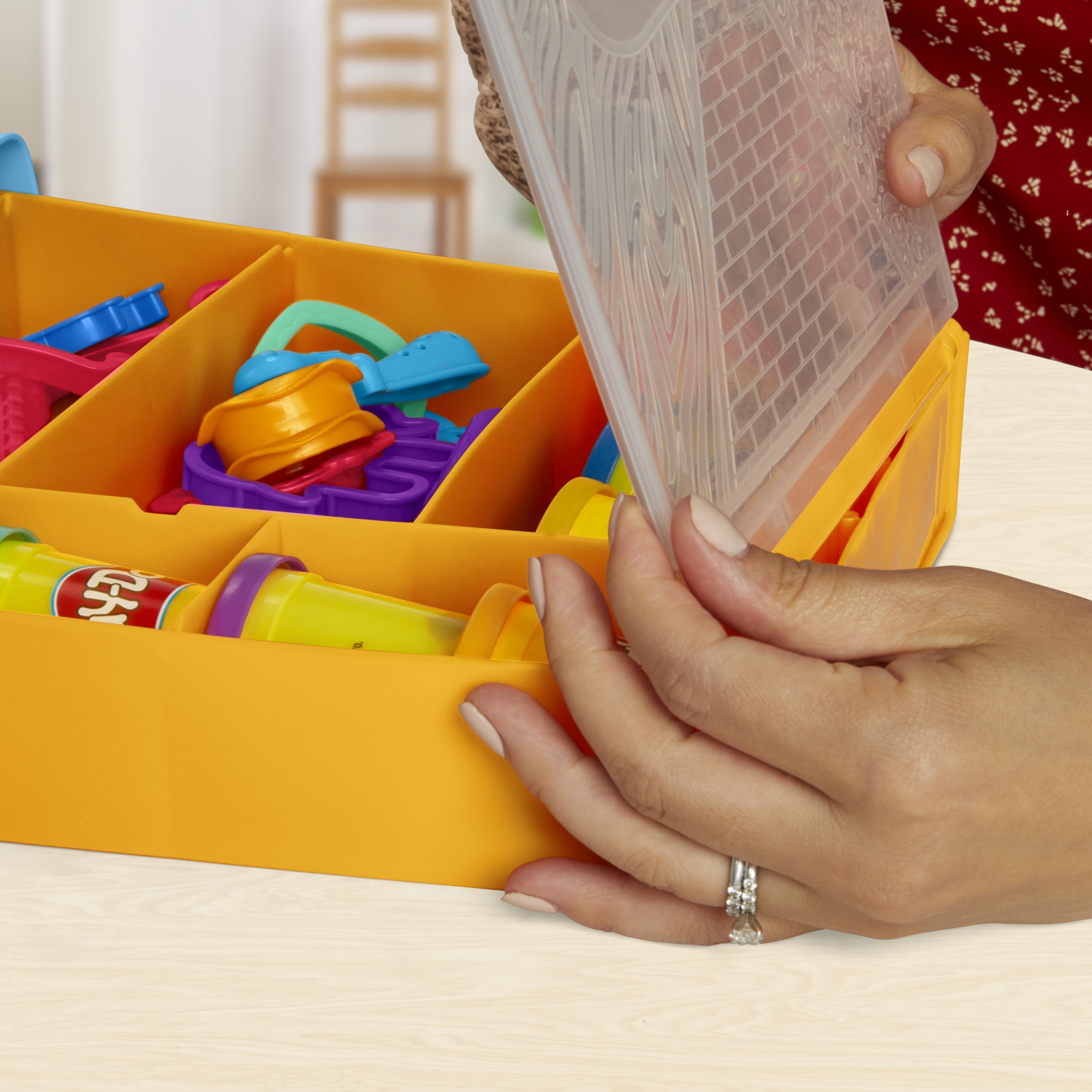 Voir la diapositive 7 : HASBRO Pâte à modeler Super boite accessoires Animaux