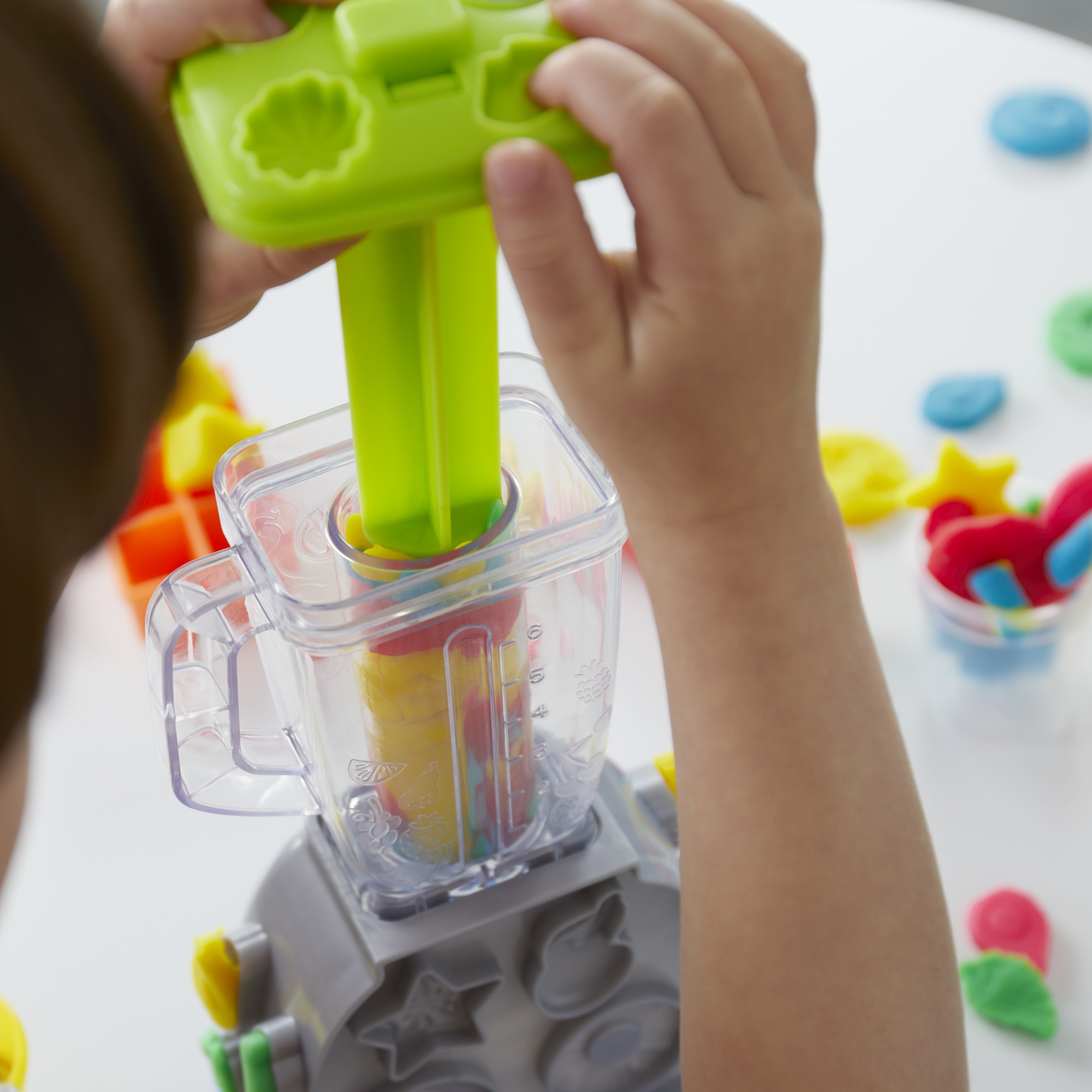 Voir la diapositive 11 : HASBRO Pâte à modeler Tourbillon de Smoothies