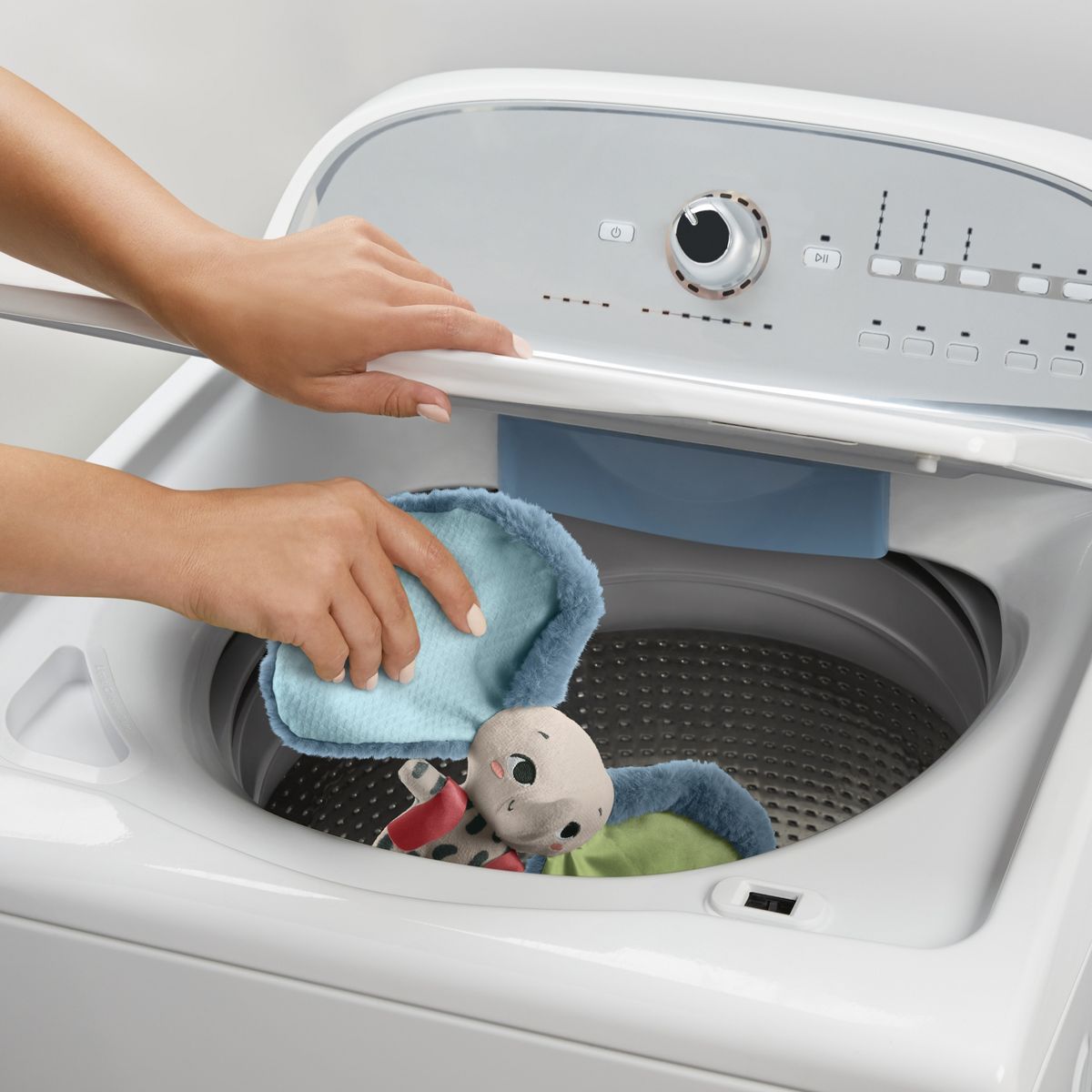 MATTEL Tembo, mon doudou Éléphant