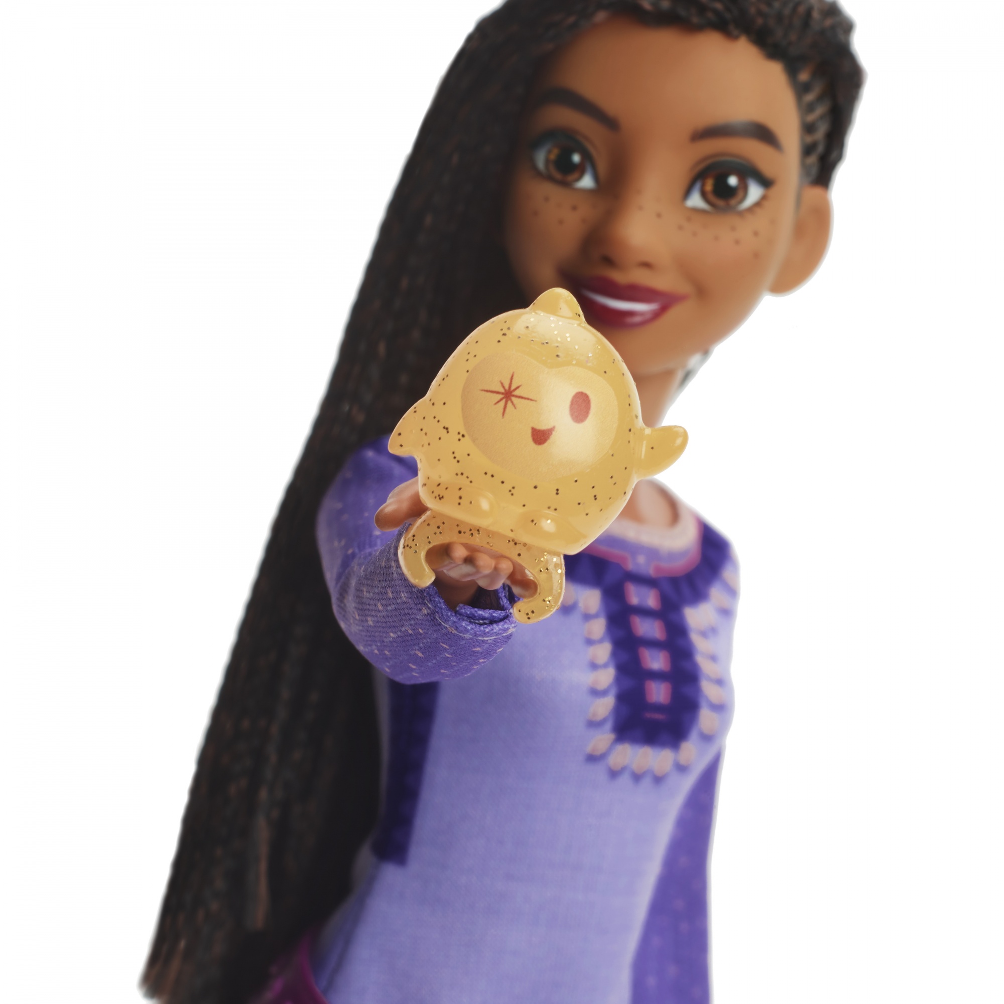 Voir la diapositive 12 : MATTEL Poupée Asha chantante - Disney Wish