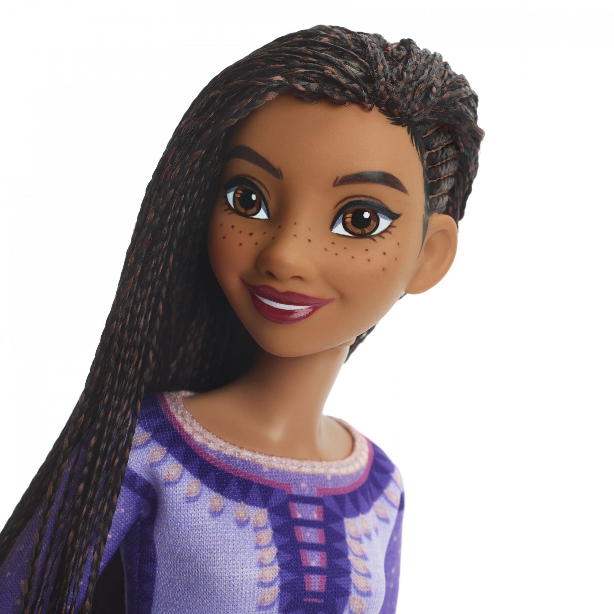 Voir la diapositive 5 : MATTEL Poupée Asha chantante - Disney Wish