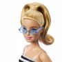Voir la diapositive 4 : MATTEL Poupée Barbie Fashionista Top Rayé - 65 ans Barbie
