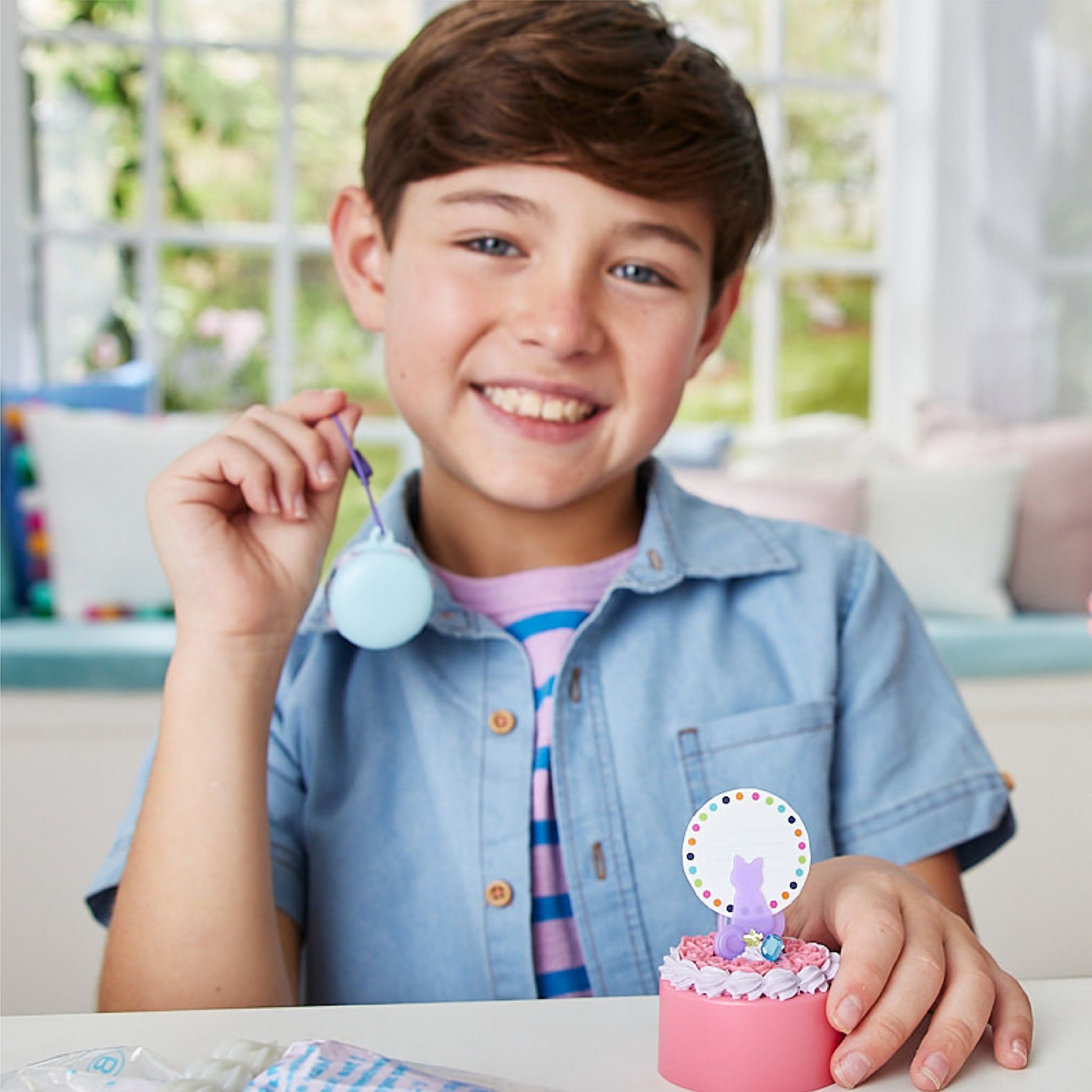 Voir la diapositive 2 : EPOCH D'ENFANCE Kit de décoration Pati-School  Violet