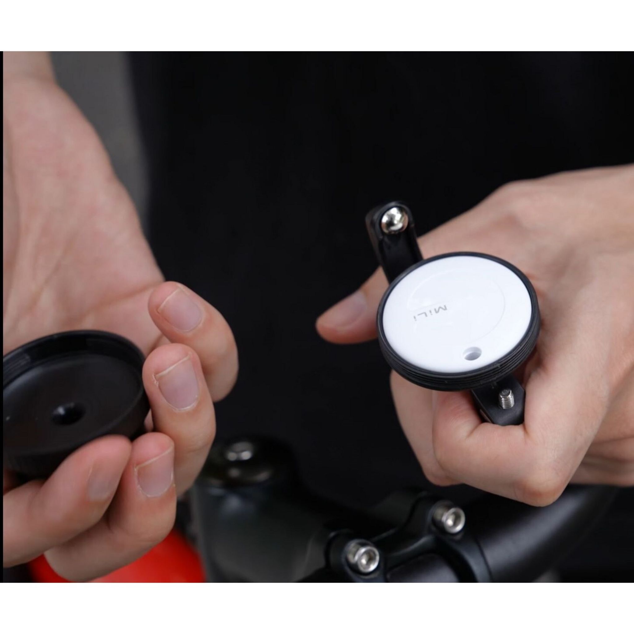 Voir la diapositive 2 : MILI Sonnette connectée FindMy pour Vélo ou Trottinette