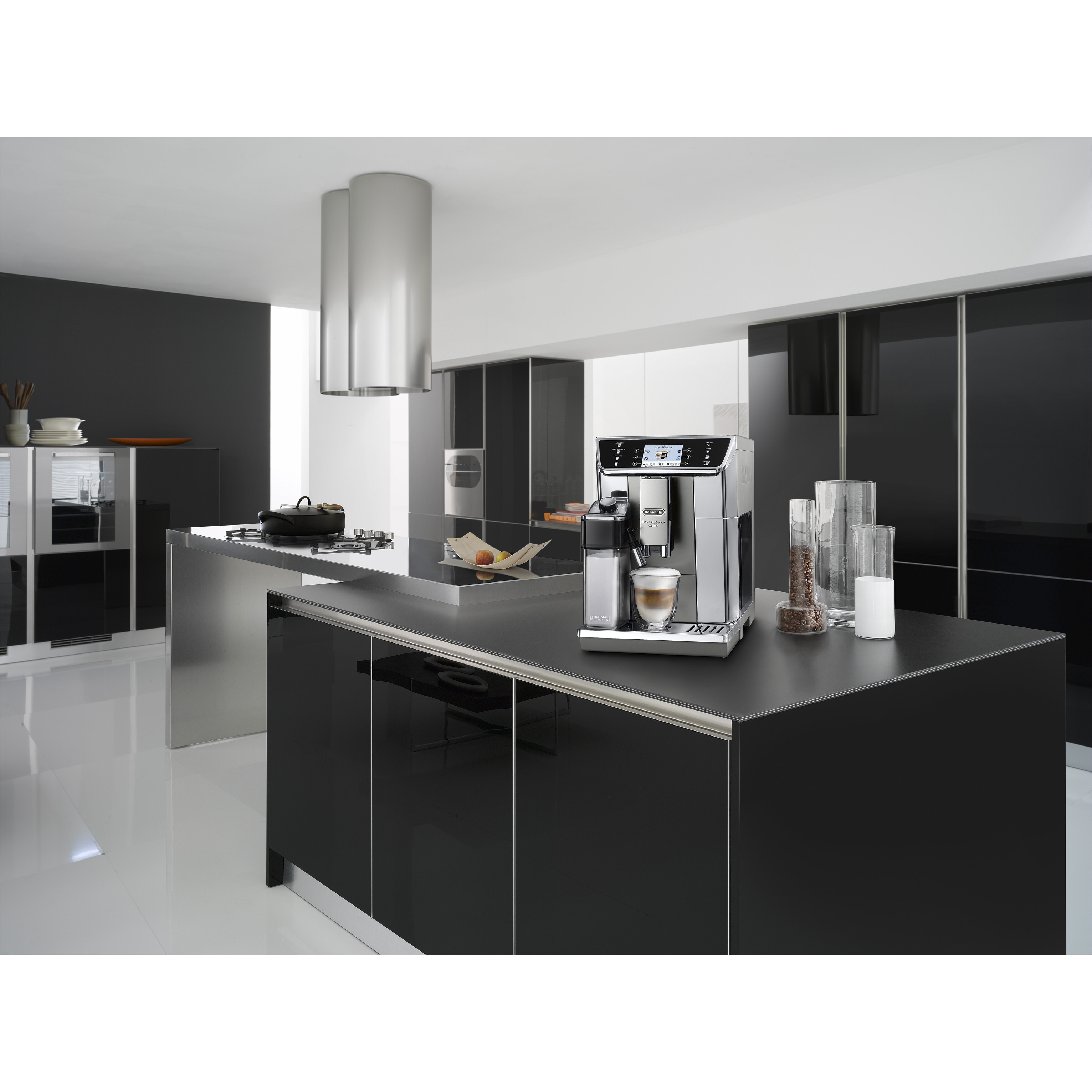 Voir la diapositive 6 : DELONGHI Machine expresso ECAM650.55.MS - Silver