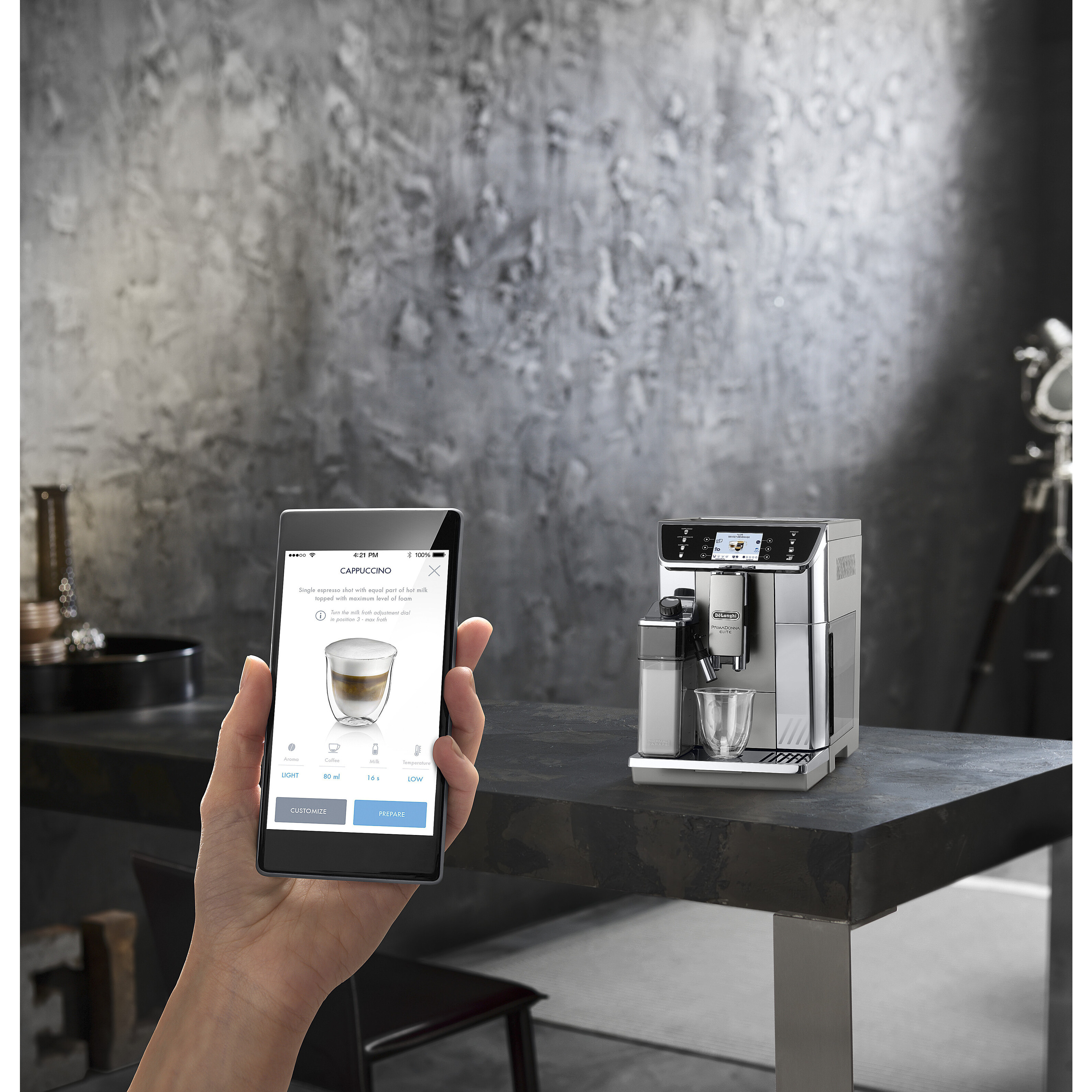 Voir la diapositive 7 : DELONGHI Machine expresso ECAM650.55.MS - Silver