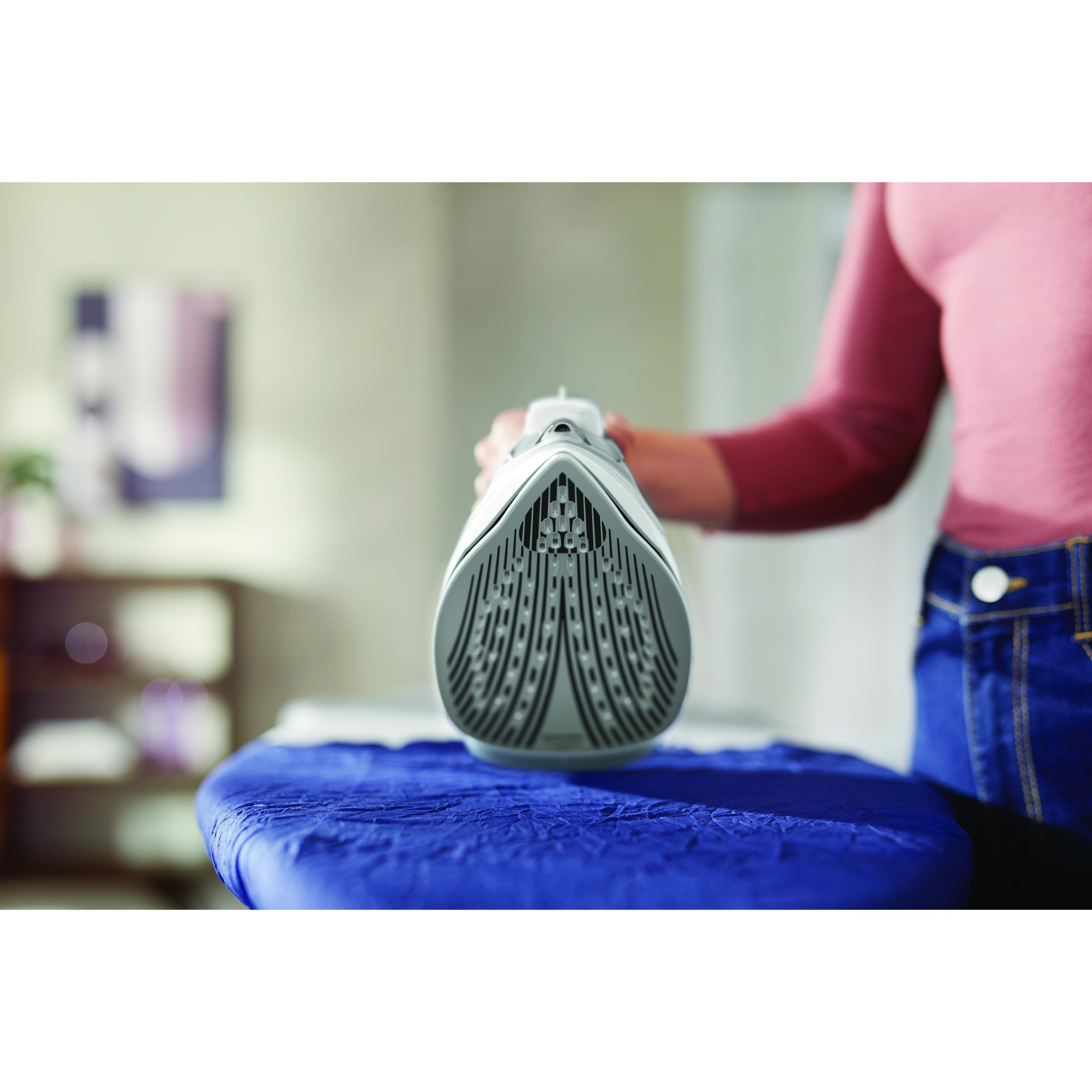 Voir la diapositive 4 : PHILIPS Fer à repasser DST5010/10 - Gris