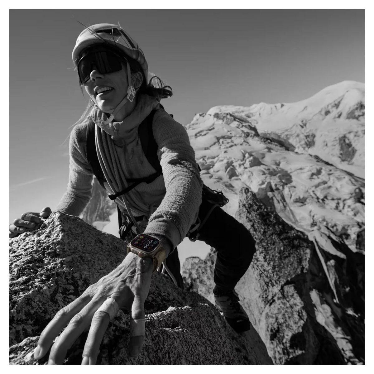 APPLE Montre connectée Watch Ultra 2 49mm Boucle Trail Taille M/L - Vert Gris