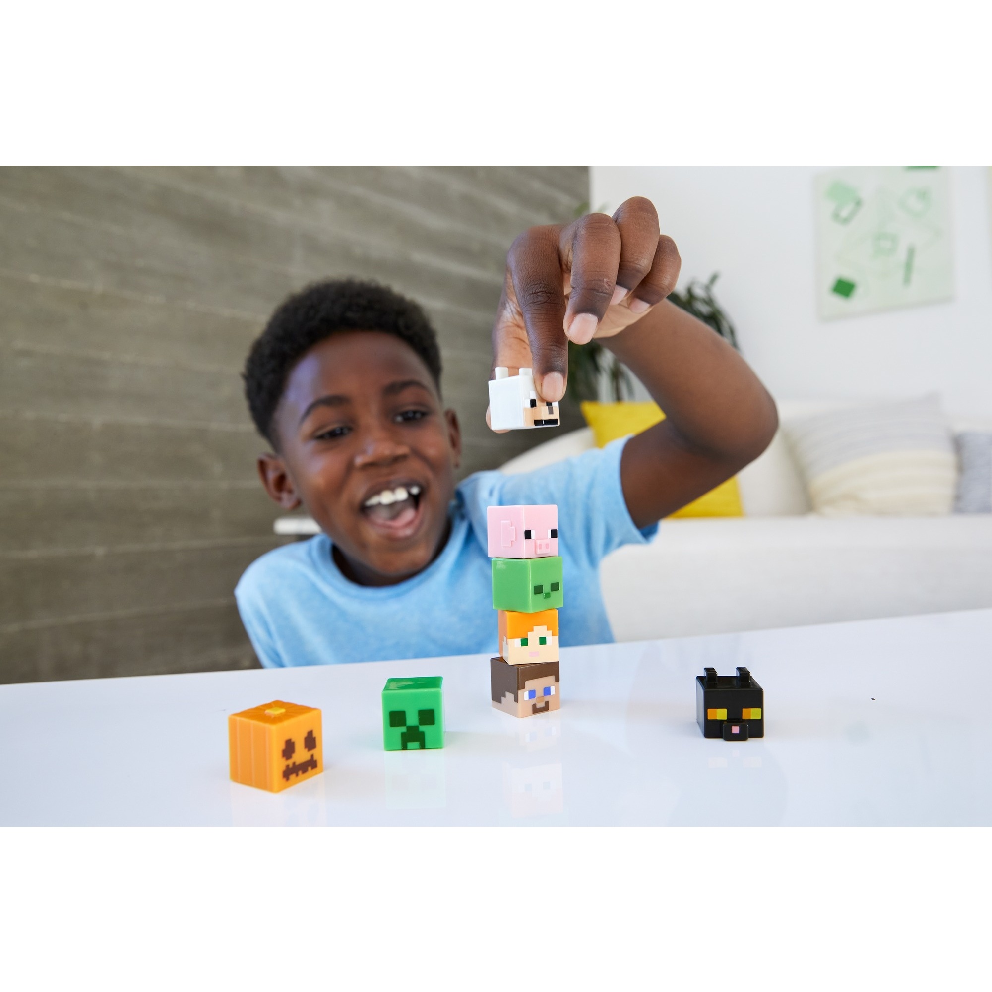 Voir la diapositive 19 : MATTEL Mini Tête modulable Minecraft