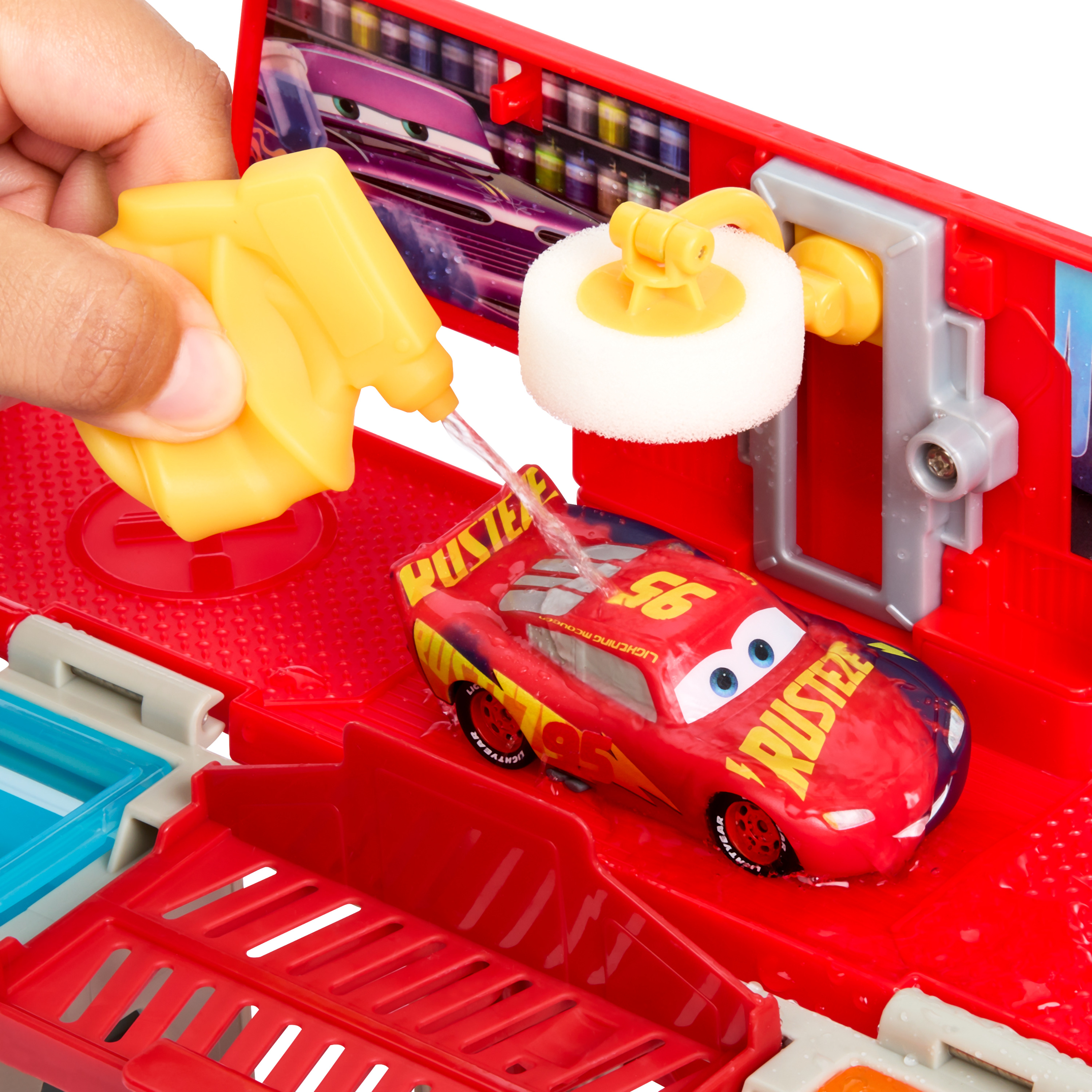 Voir la diapositive 4 : MATTEL Camion de Mack Atelier de Peinture Color Changers - Cars