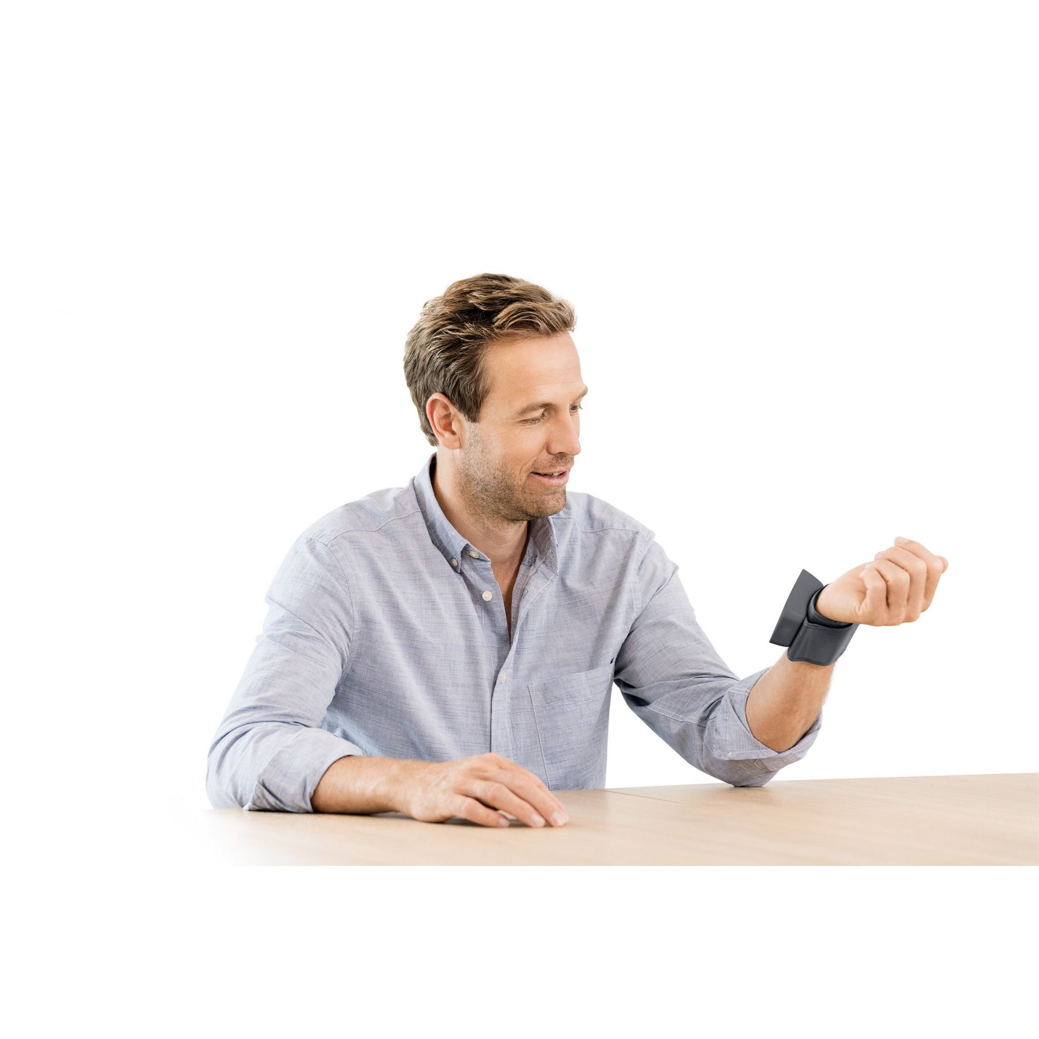 Voir la diapositive 8 : BEURER Tensiomètre au poignet BC 27 - Gris