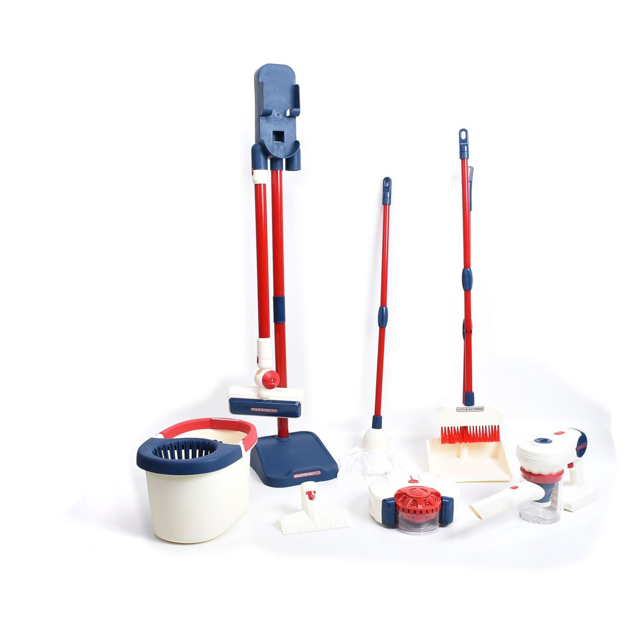 Voir la diapositive 12 : ONE TWO FUN Mon Set d'entretien ménager