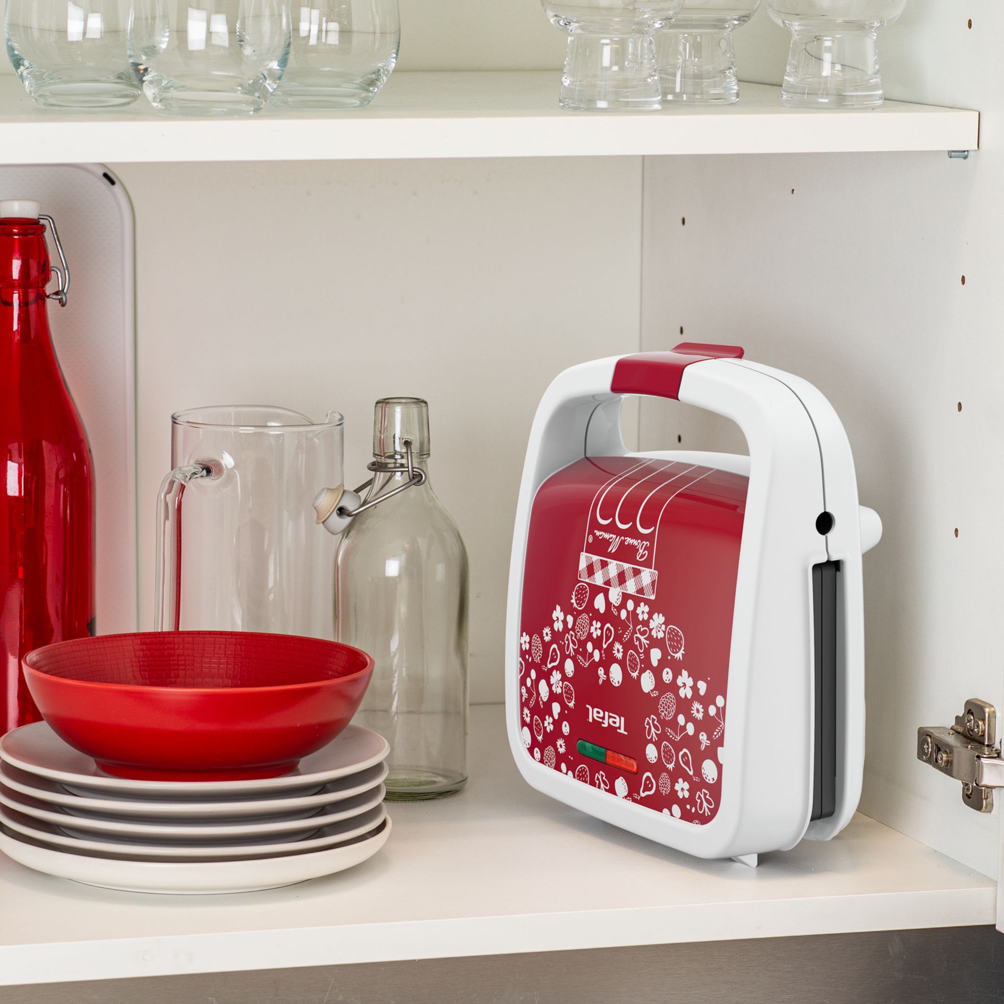 Voir la diapositive 8 : TEFAL Gaufrier WD17B510 - Rouge et blanc