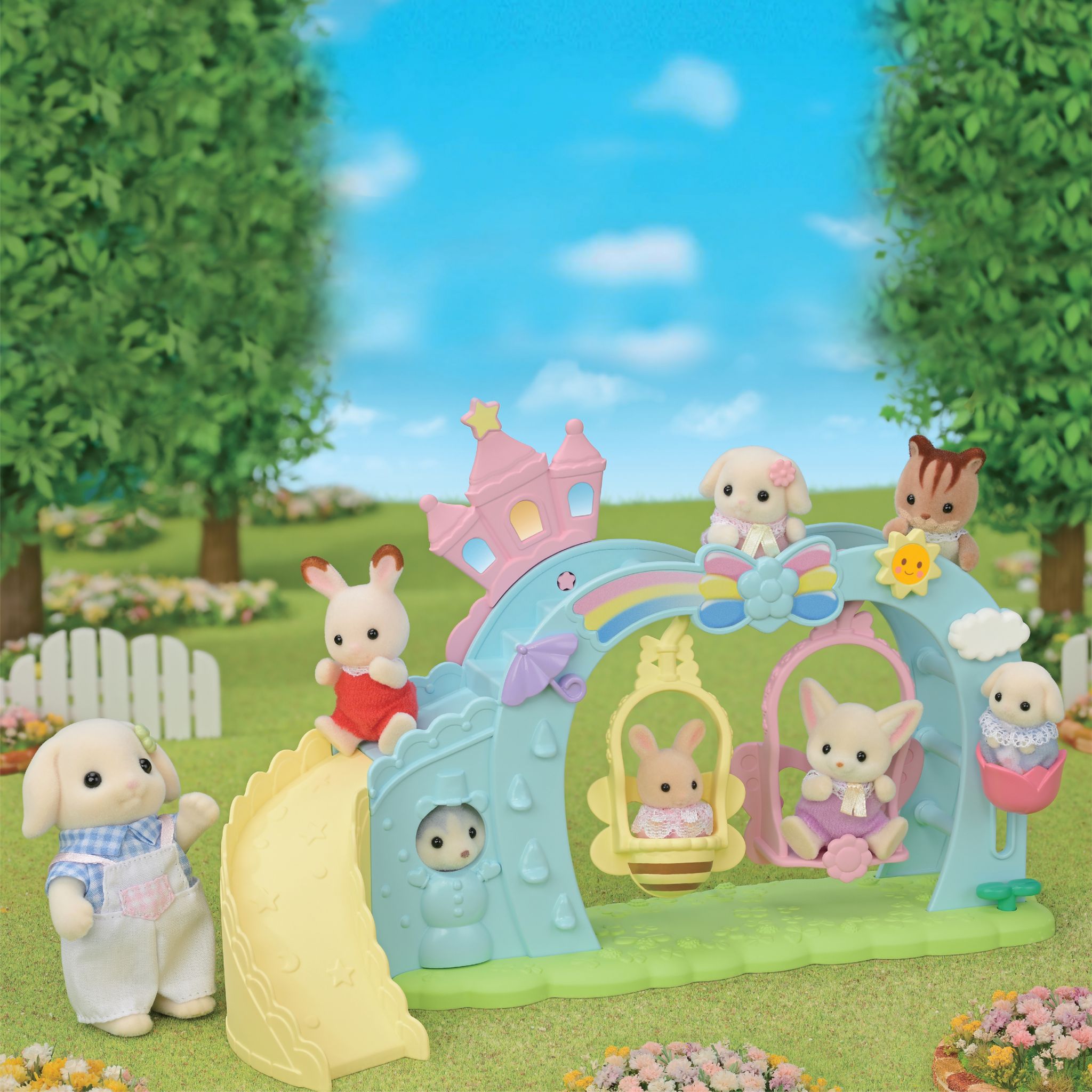 Voir la diapositive 10 : EPOCH D'ENFANCE Sylvanian Families - L'aire de jeux des bébés