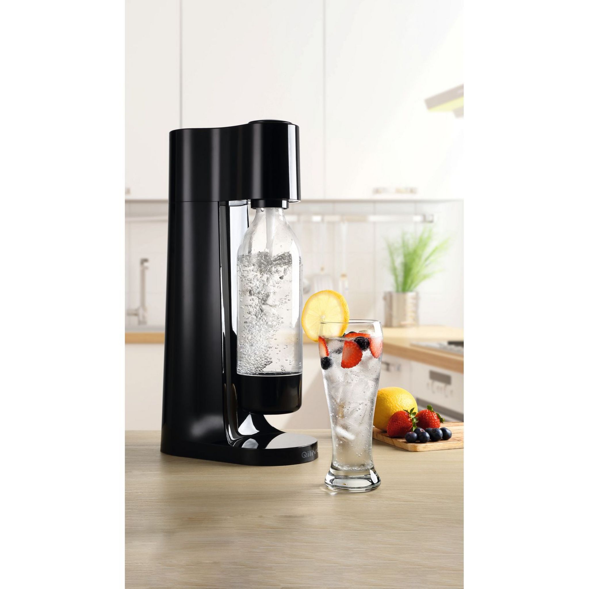 Voir la diapositive 2 : QILIVE Machine à Soda et à eau Pétillante Q.5105 - Noir