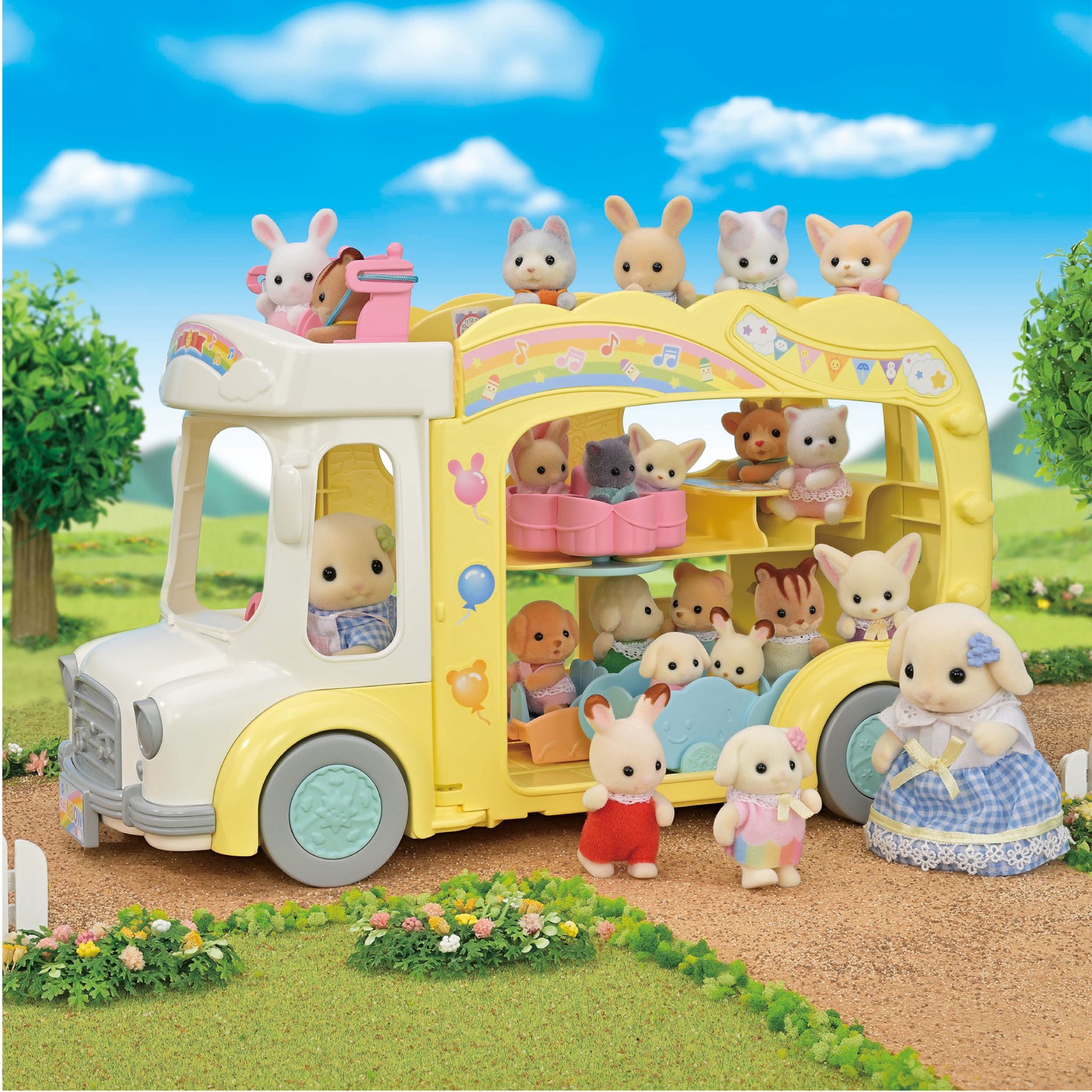 Voir la diapositive 5 : EPOCH D'ENFANCE Bus cour de récréation Sylvanian Families