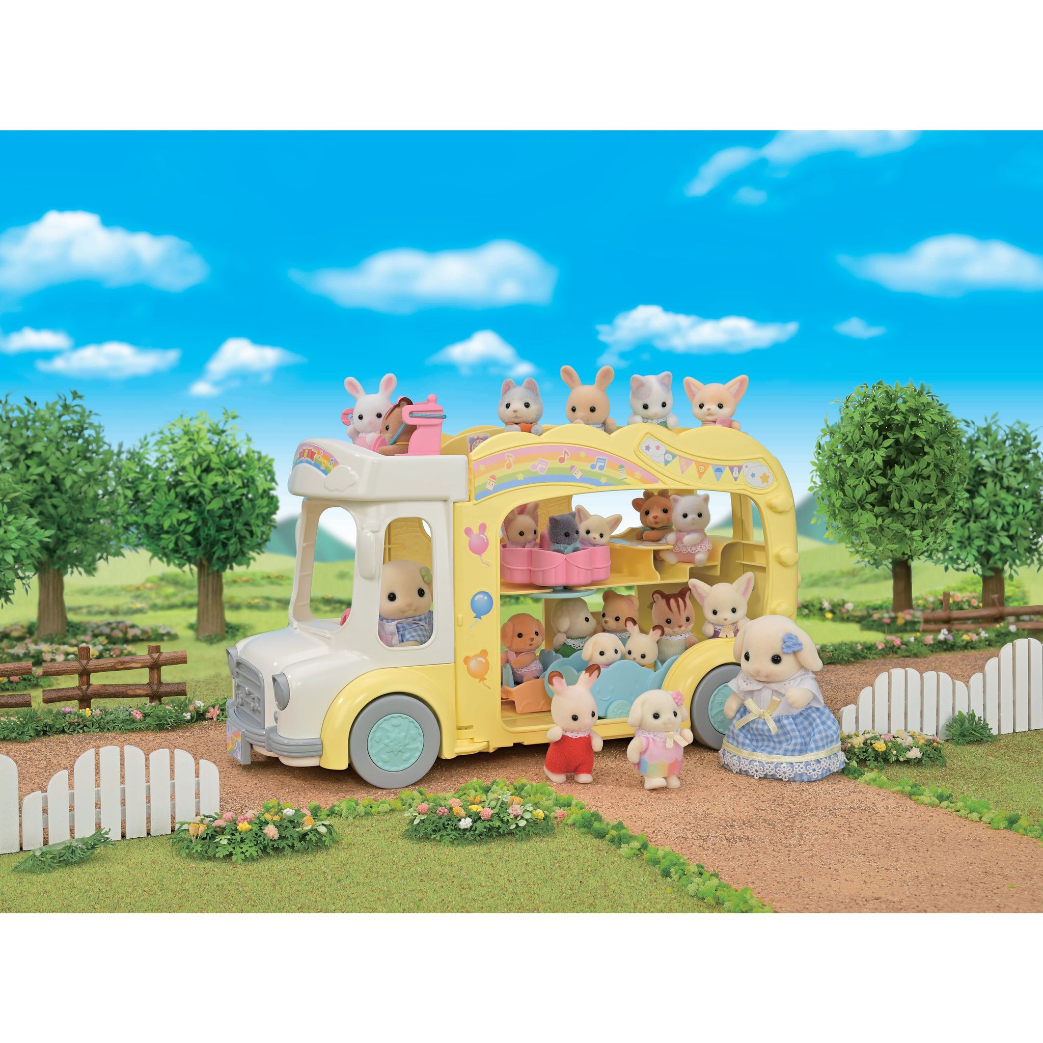 Voir la diapositive 9 : EPOCH D'ENFANCE Bus cour de récréation Sylvanian Families