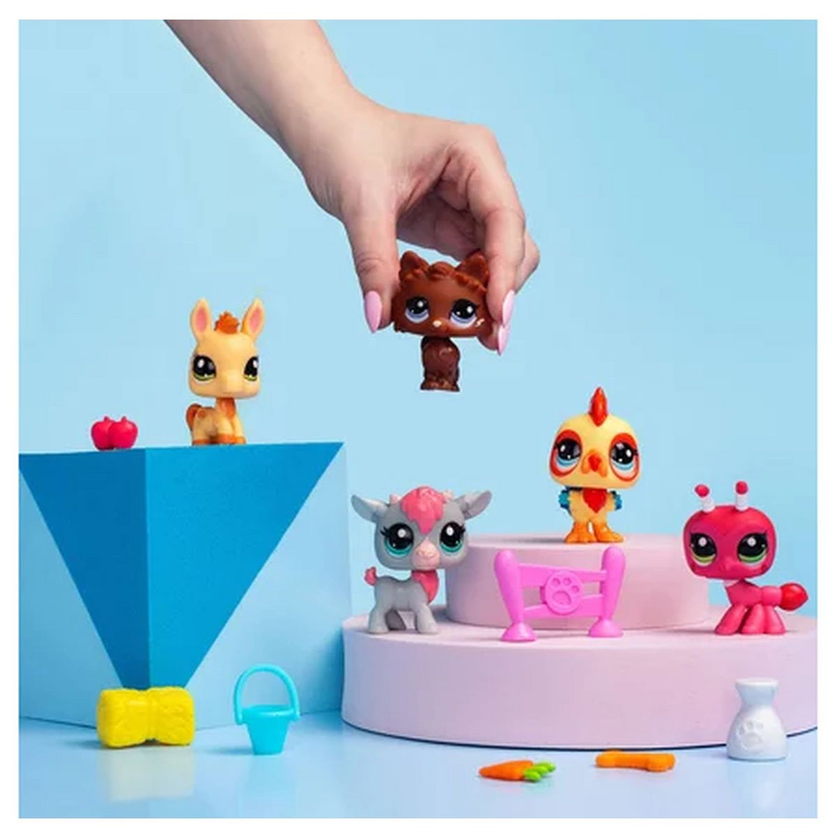 BANDAI Pack 5 Littlest Pet Shop Ferme