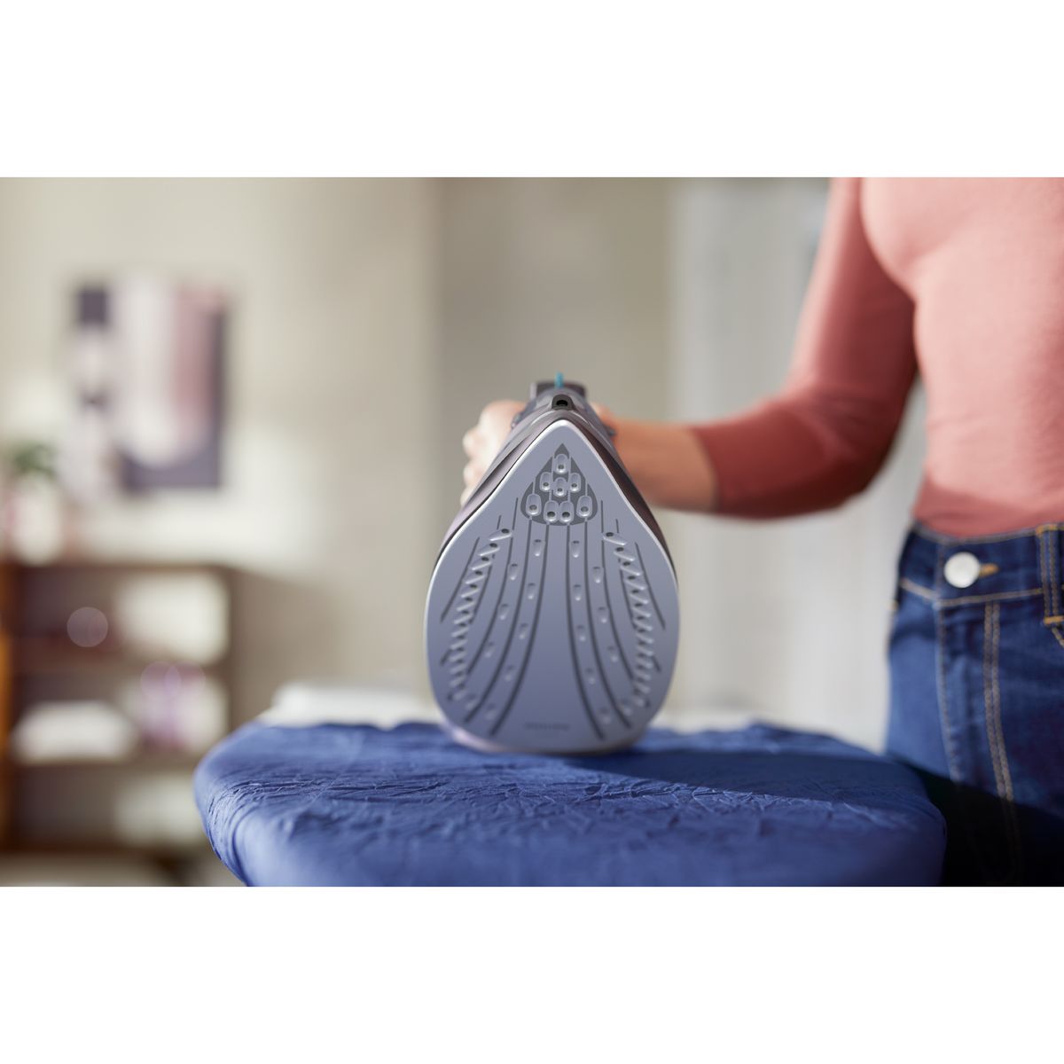 PHILIPS Fer à repasser vapeur DST3041/80 - Noir