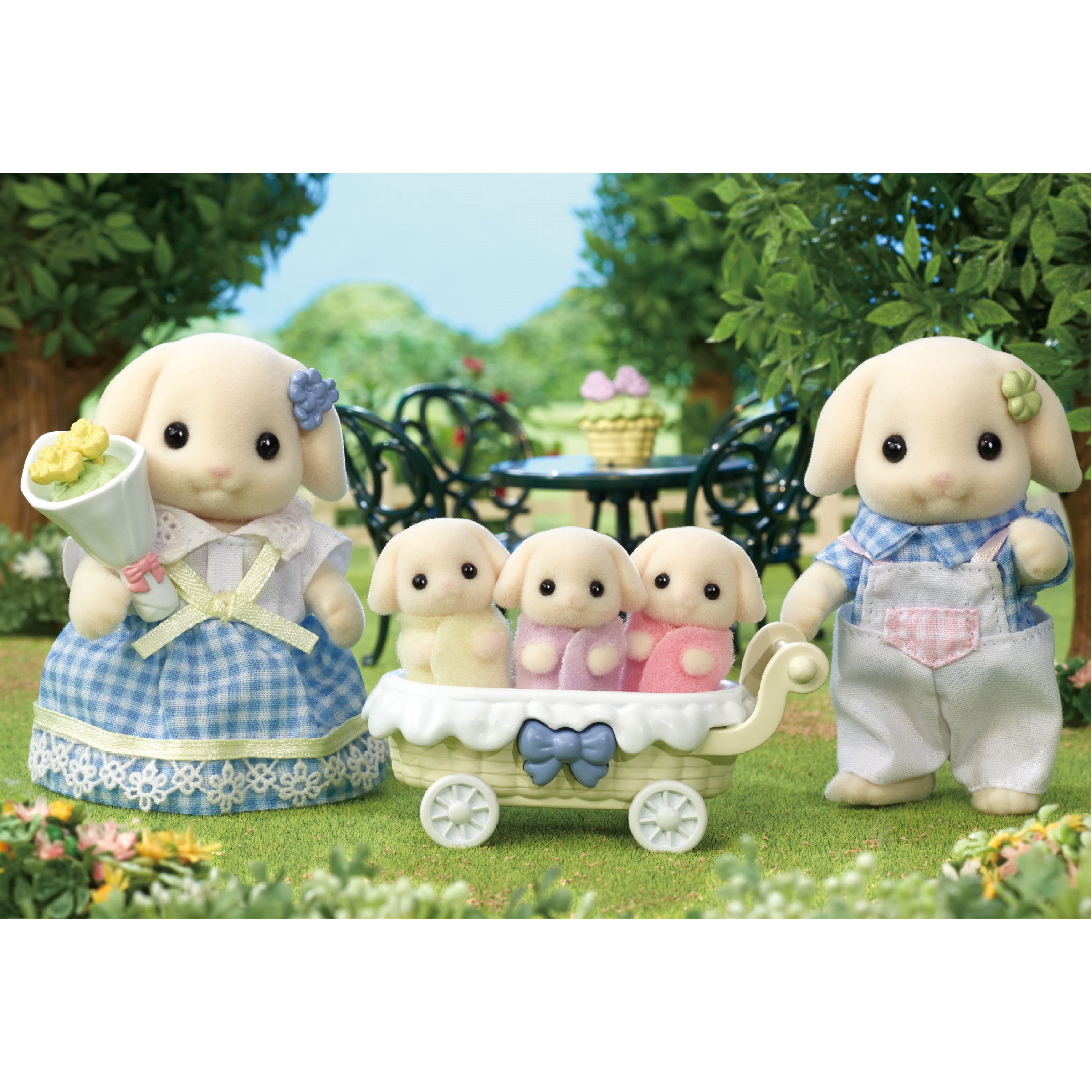 Voir la diapositive 5 : EPOCH D'ENFANCE La famille Lapin Bélier Sylvanian Family
