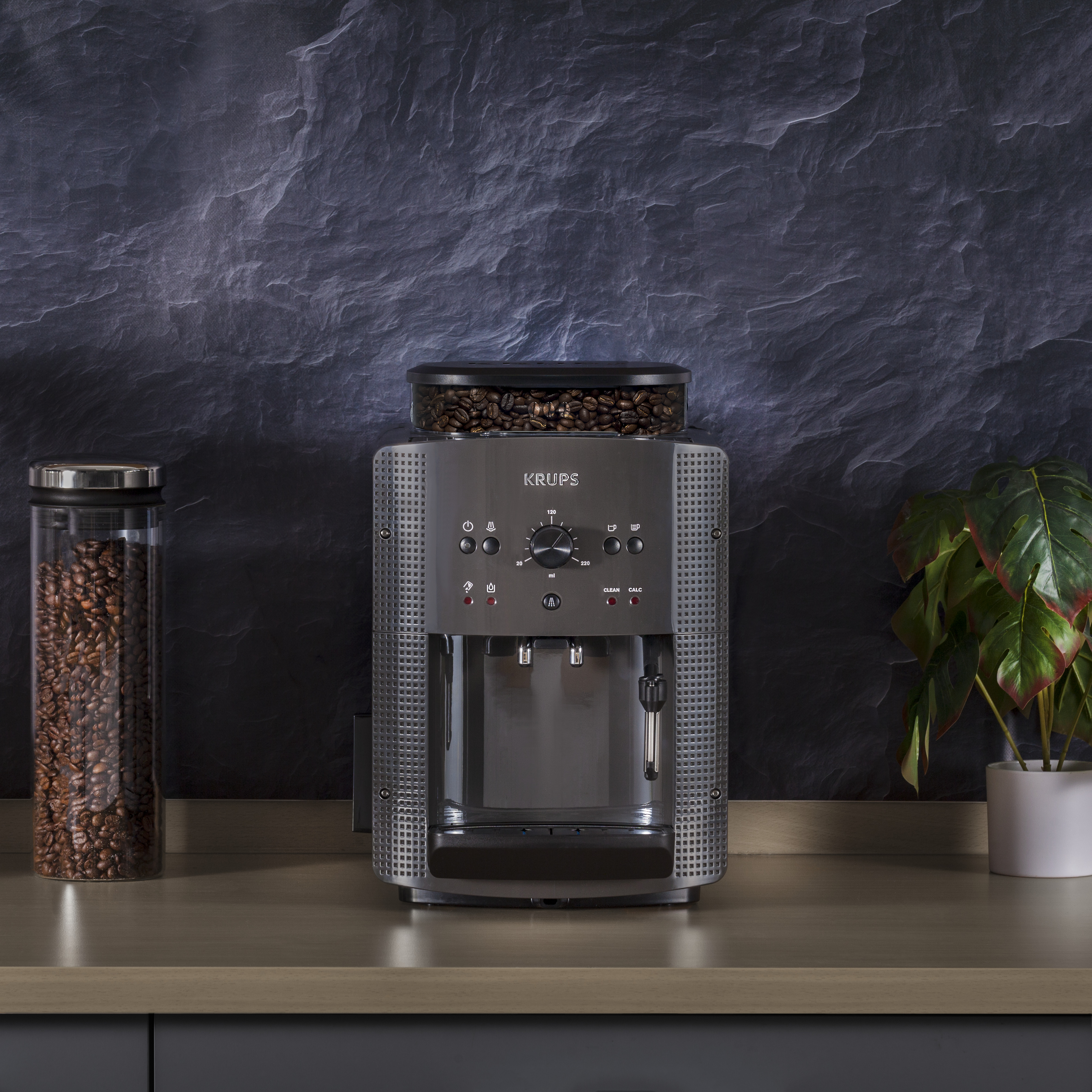 Voir la diapositive 9 : KRUPS Expresso broyeur à grains YY5347FD - Noir