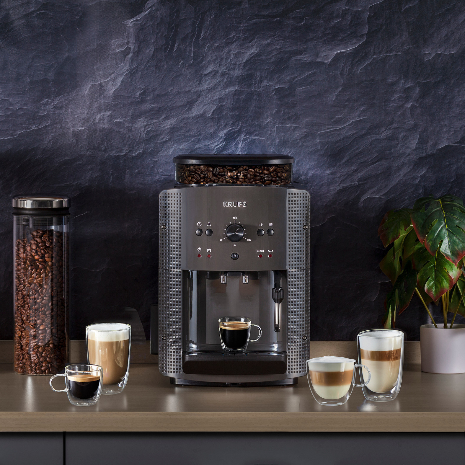 Voir la diapositive 3 : KRUPS Expresso broyeur à grains YY5347FD - Noir