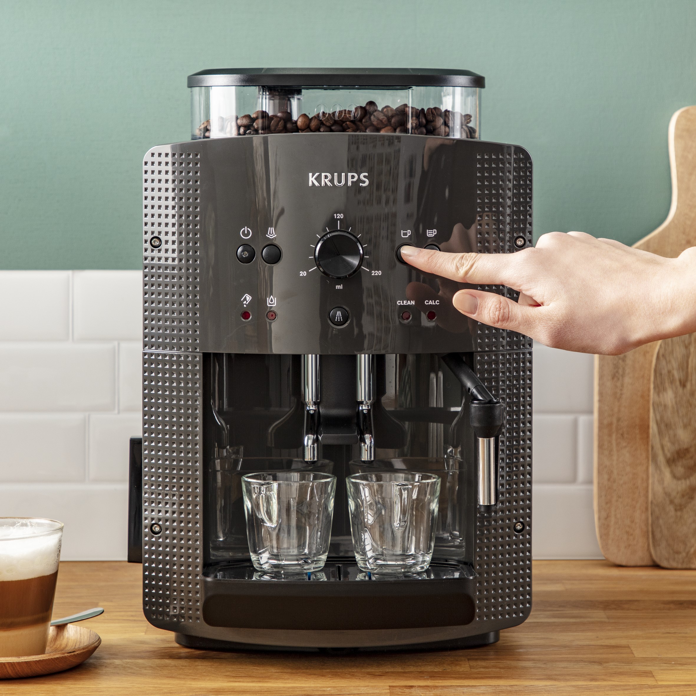 Voir la diapositive 13 : KRUPS Expresso broyeur à grains YY5347FD - Noir
