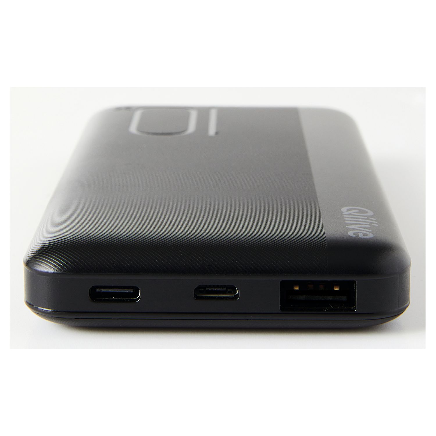 Voir la diapositive 2 : QILIVE Batterie de secours 10 000 mAh - Noir