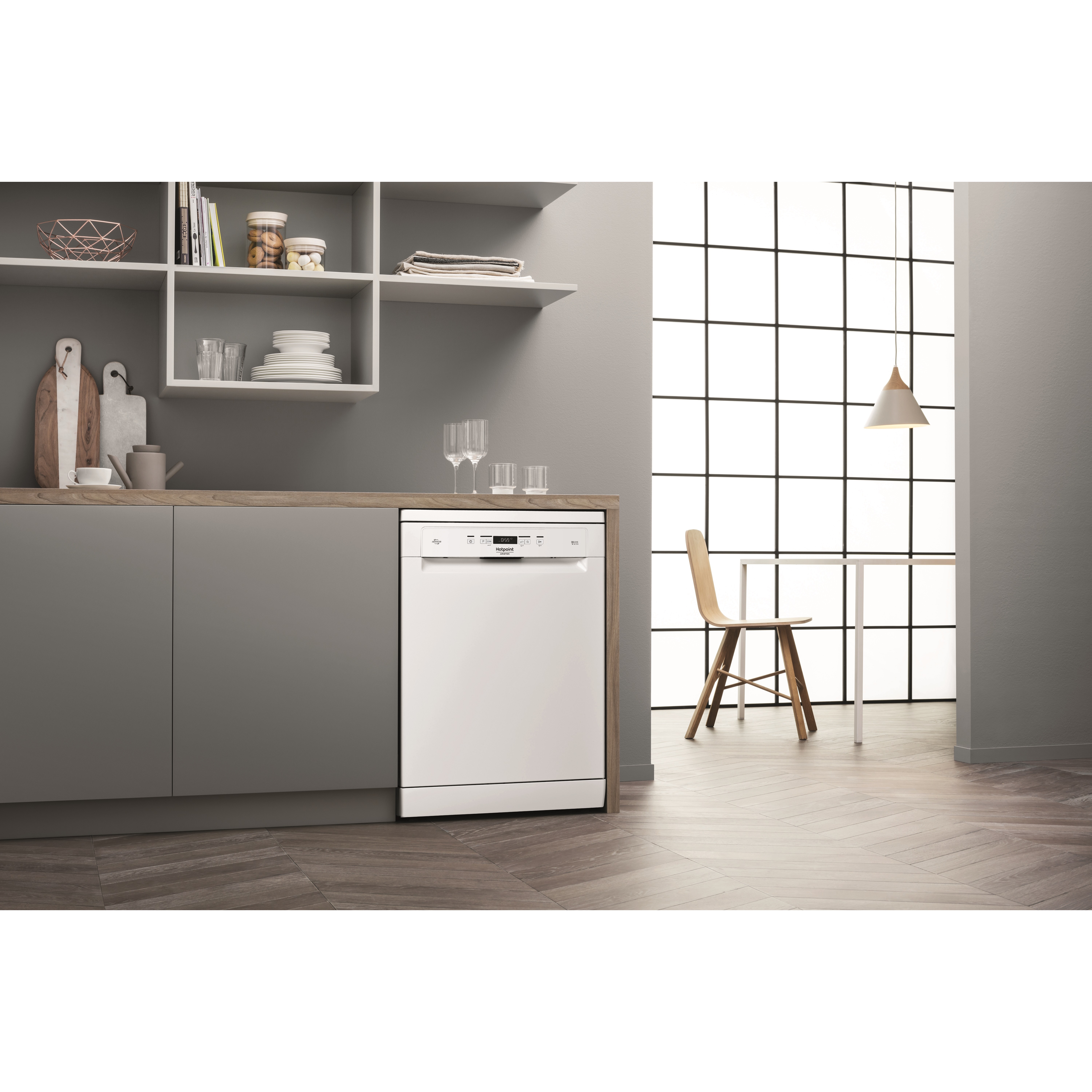 Voir la diapositive 5 : HOTPOINT Lave vaisselle pose libre HFC3T232WG, 60 cm, 14 couverts, 42 dB, 10 programmes, D