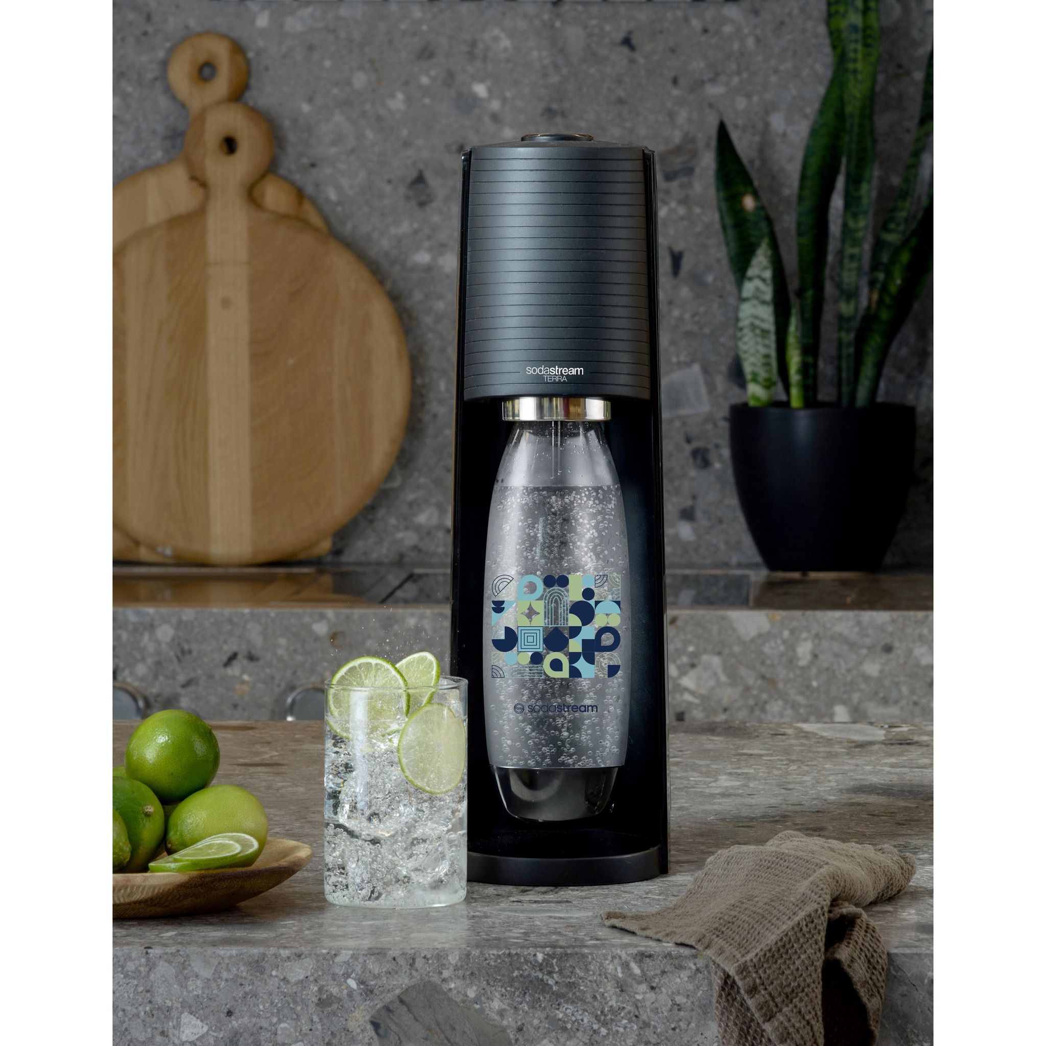 Voir la diapositive 4 : SODASTREAM Machine à gazéifier TERRA - Noir