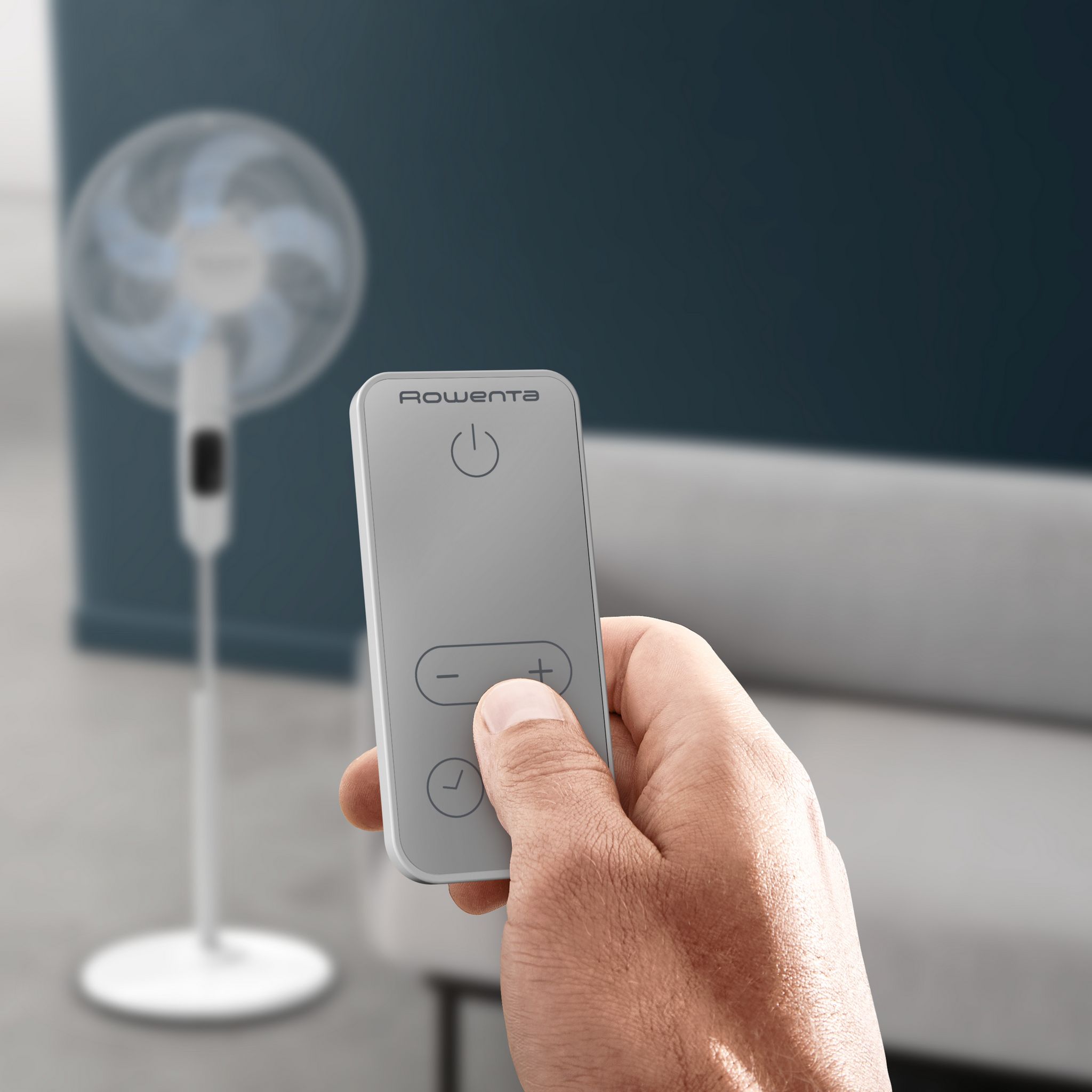 Voir la diapositive 3 : ROWENTA Ventilateur sur pied VU5450F0 - Blanc