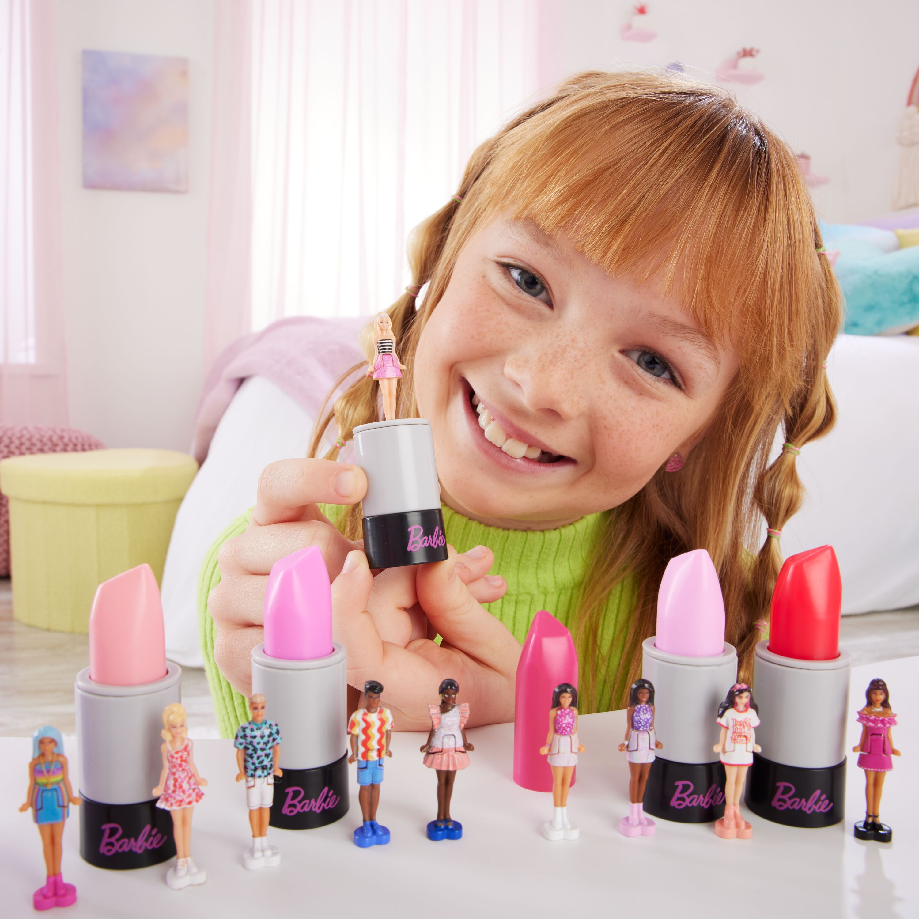 Voir la diapositive 7 : MATTEL Figurine mini Barbie Fashionistas