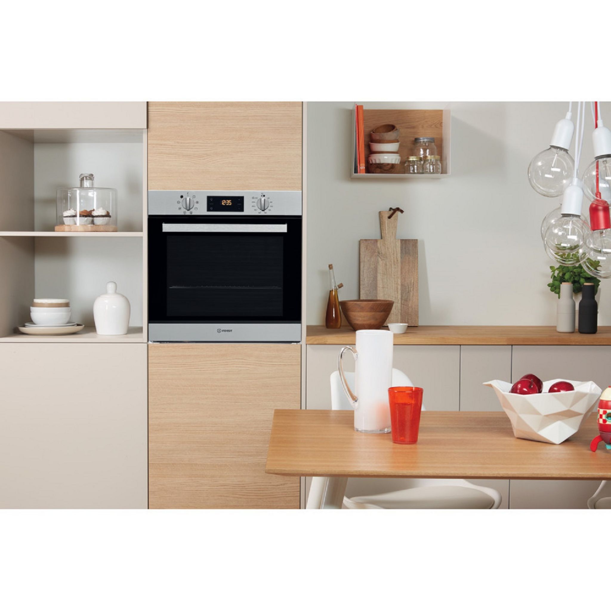 Voir la diapositive 5 : INDESIT Four encastrable IFW6540PIX, 66 L, Multifonction, Chaleur tournante, Nettoyage pyrolyse, A