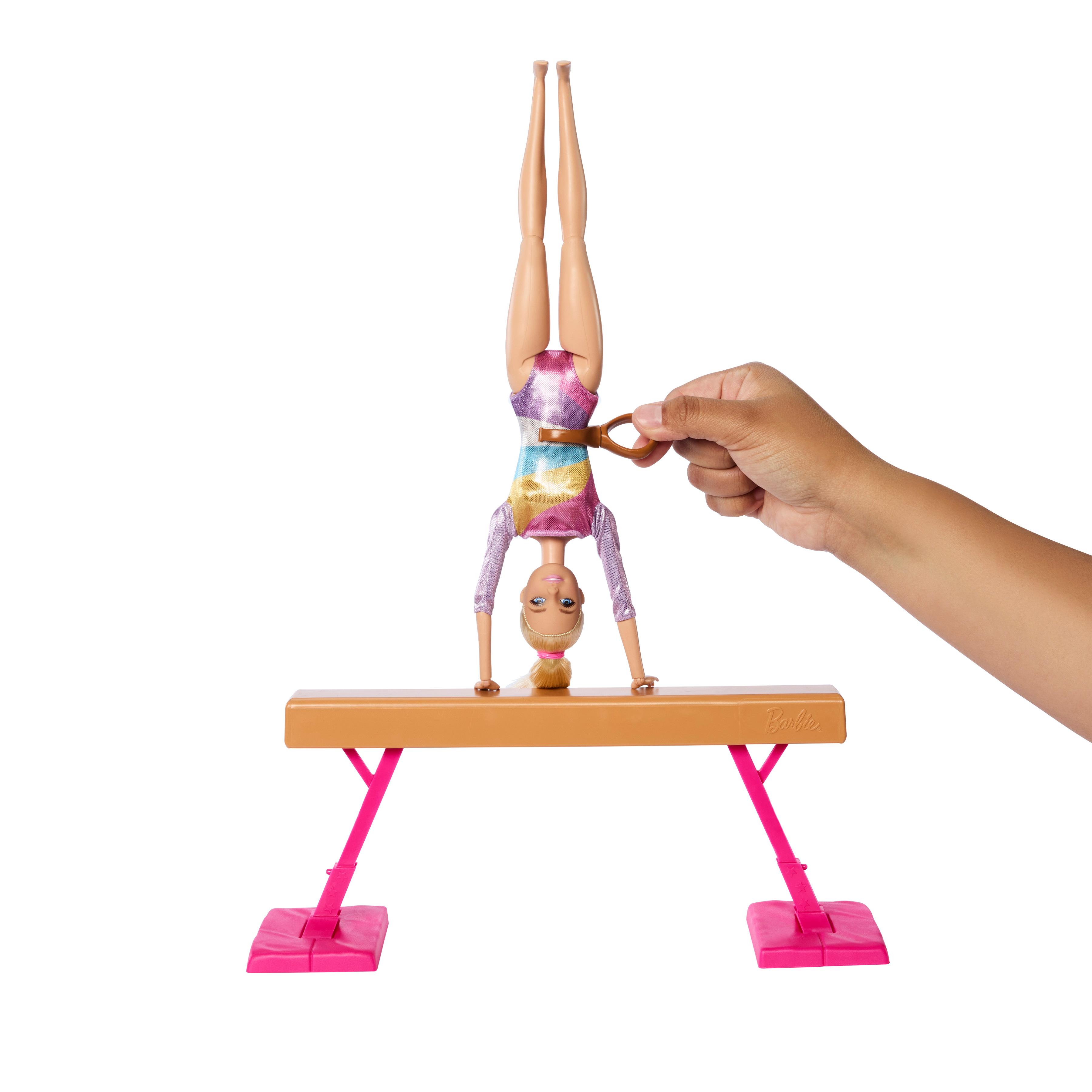 Voir la diapositive 9 : MATTEL Coffret Barbie Gymnastique et accessoires
