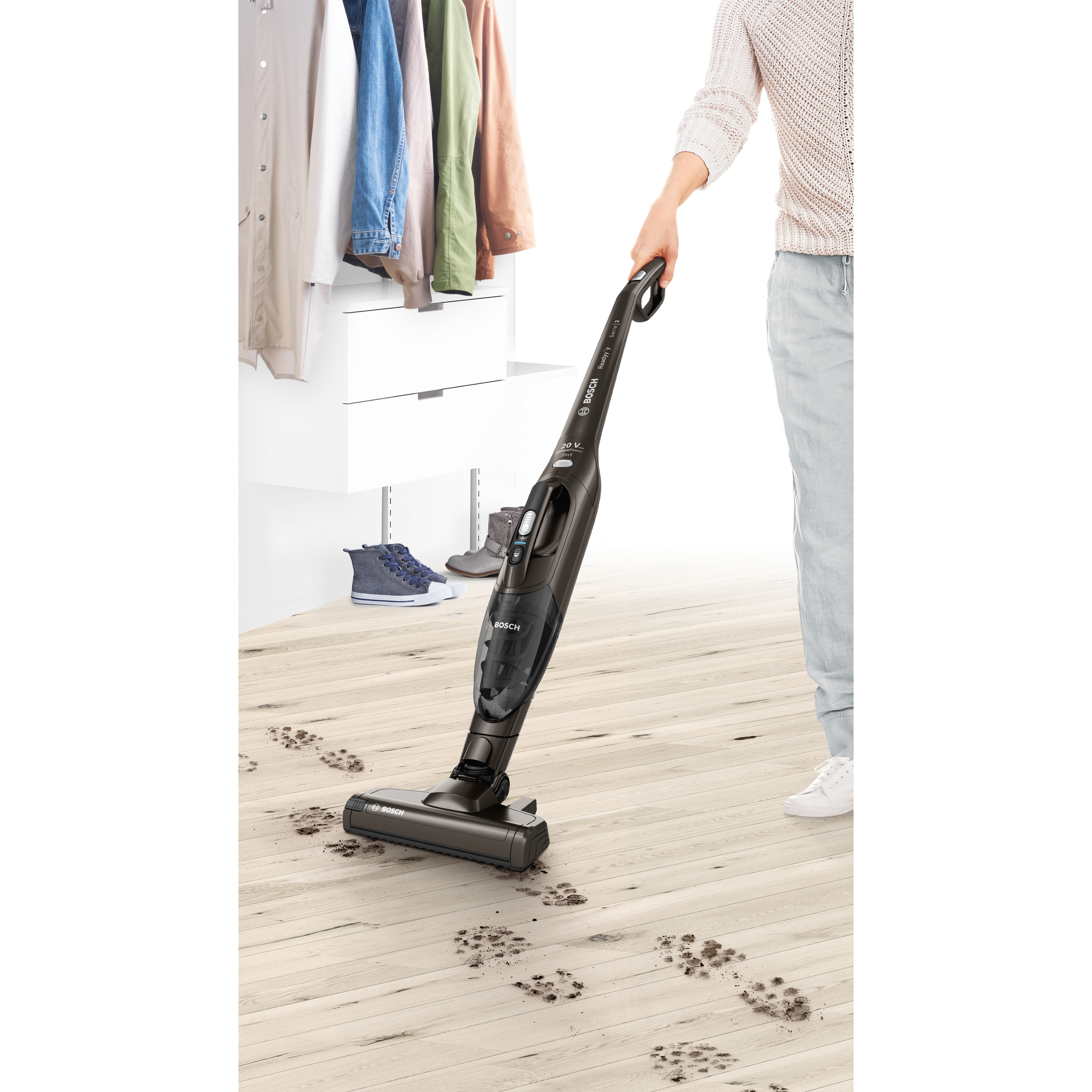 Voir la diapositive 5 : BOSCH Aspirateur balai Readyy'y BCHF220T - Gris