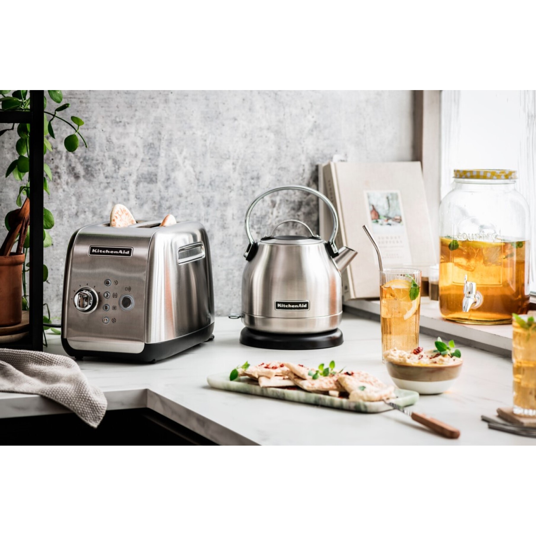 Voir la diapositive 5 : KITCHENAID Bouilloire électrique 5KEK1222ESX - Inox