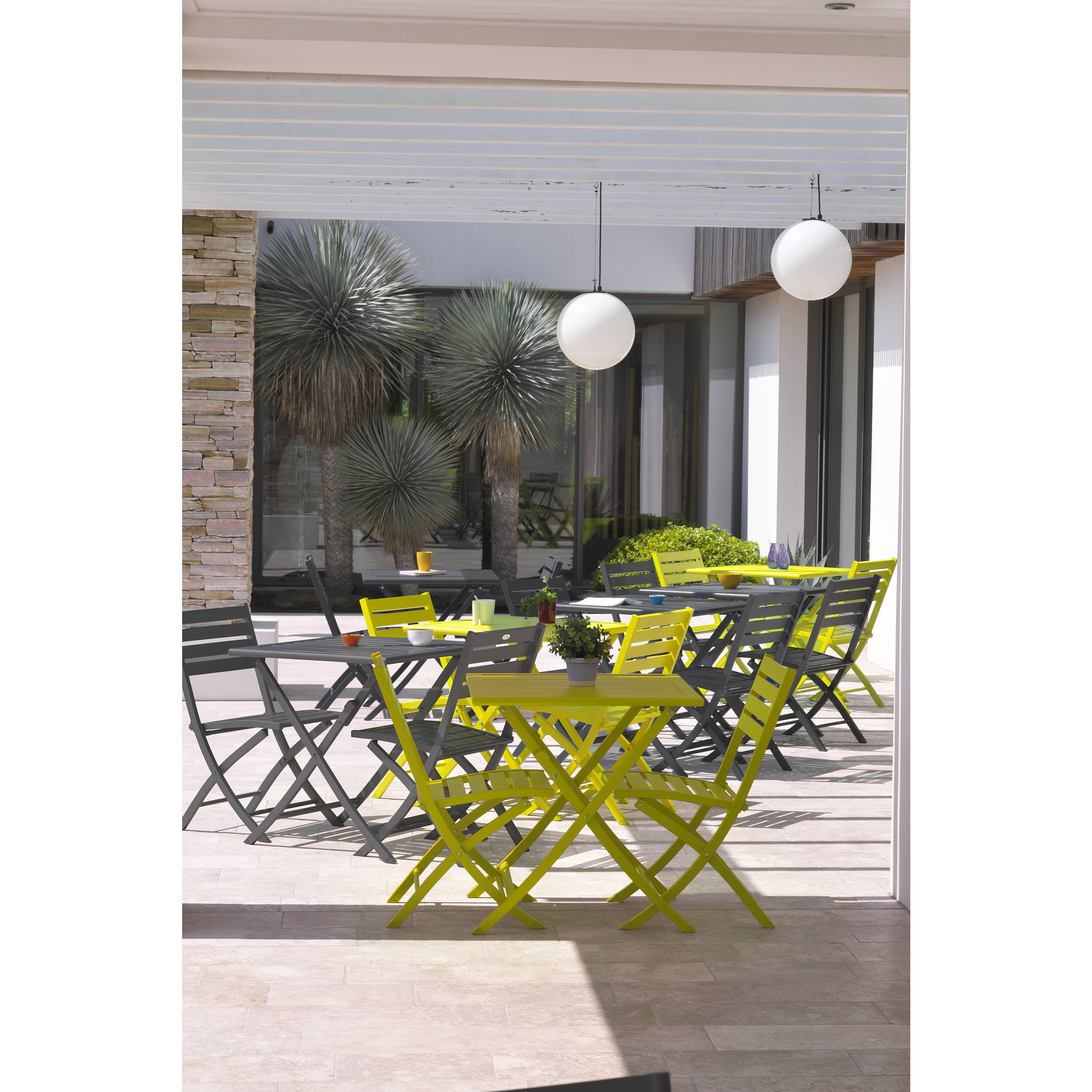 Voir la diapositive 6 : CITY GARDEN Salon de jardin - 2 places - Aluminium - Anthracite - MARIUS