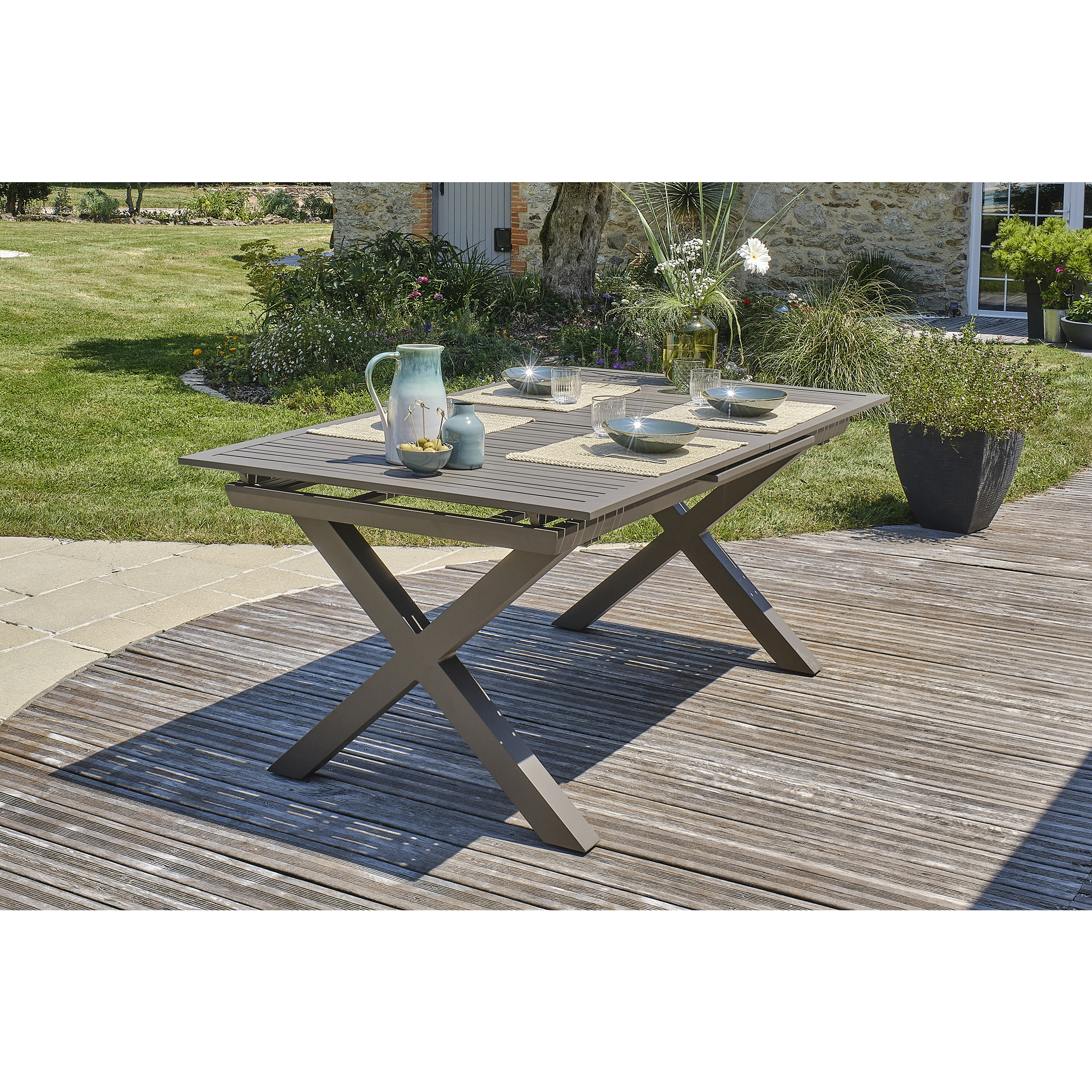 Voir la diapositive 10 : DCB GARDEN Salon de jardin - 6 places - Aluminium - Quartz - FLORIDE