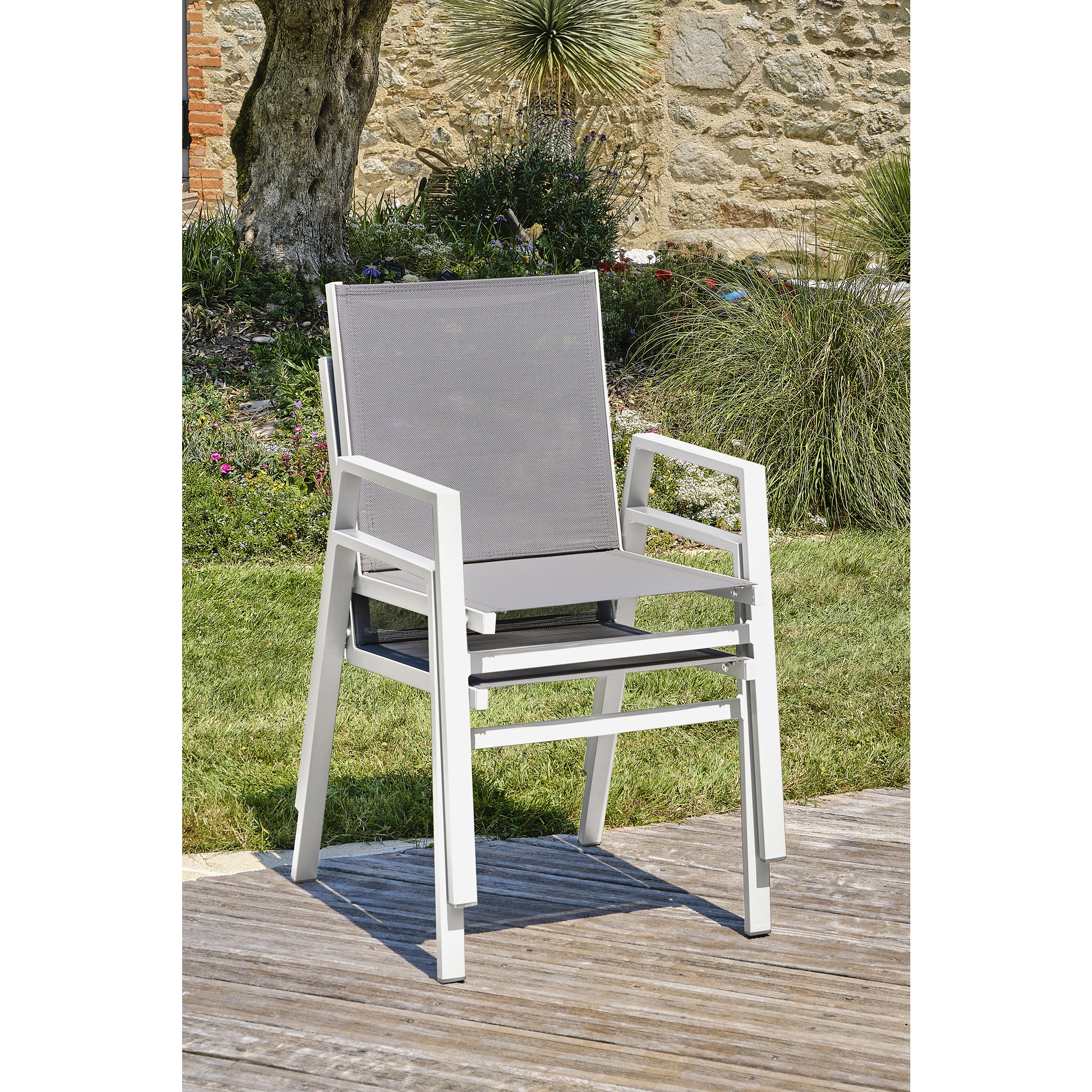 Voir la diapositive 5 : DCB GARDEN Salon de jardin - 6 places - Aluminium - Blanc - FLORIDE