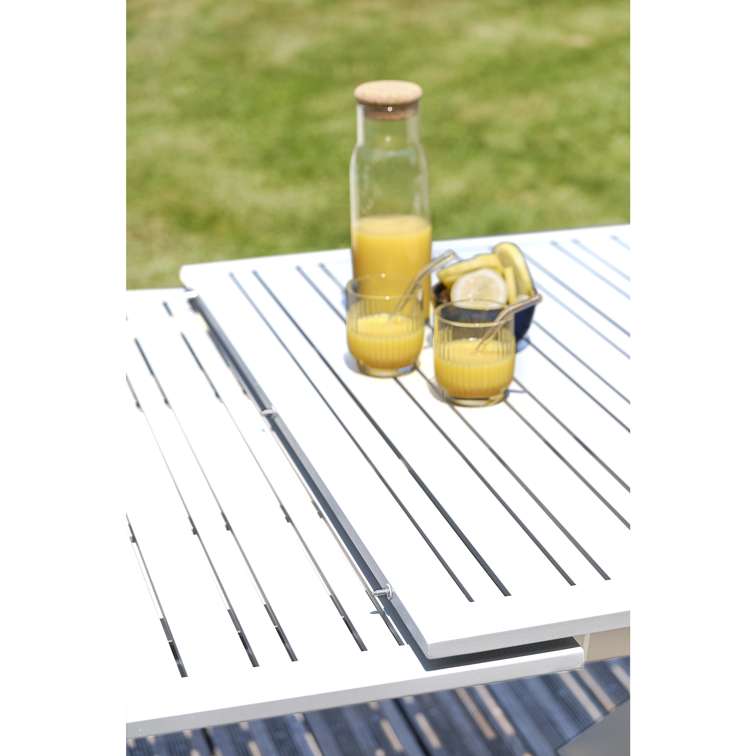 Voir la diapositive 11 : DCB GARDEN Salon de jardin - 6 places - Aluminium - Blanc - FLORIDE