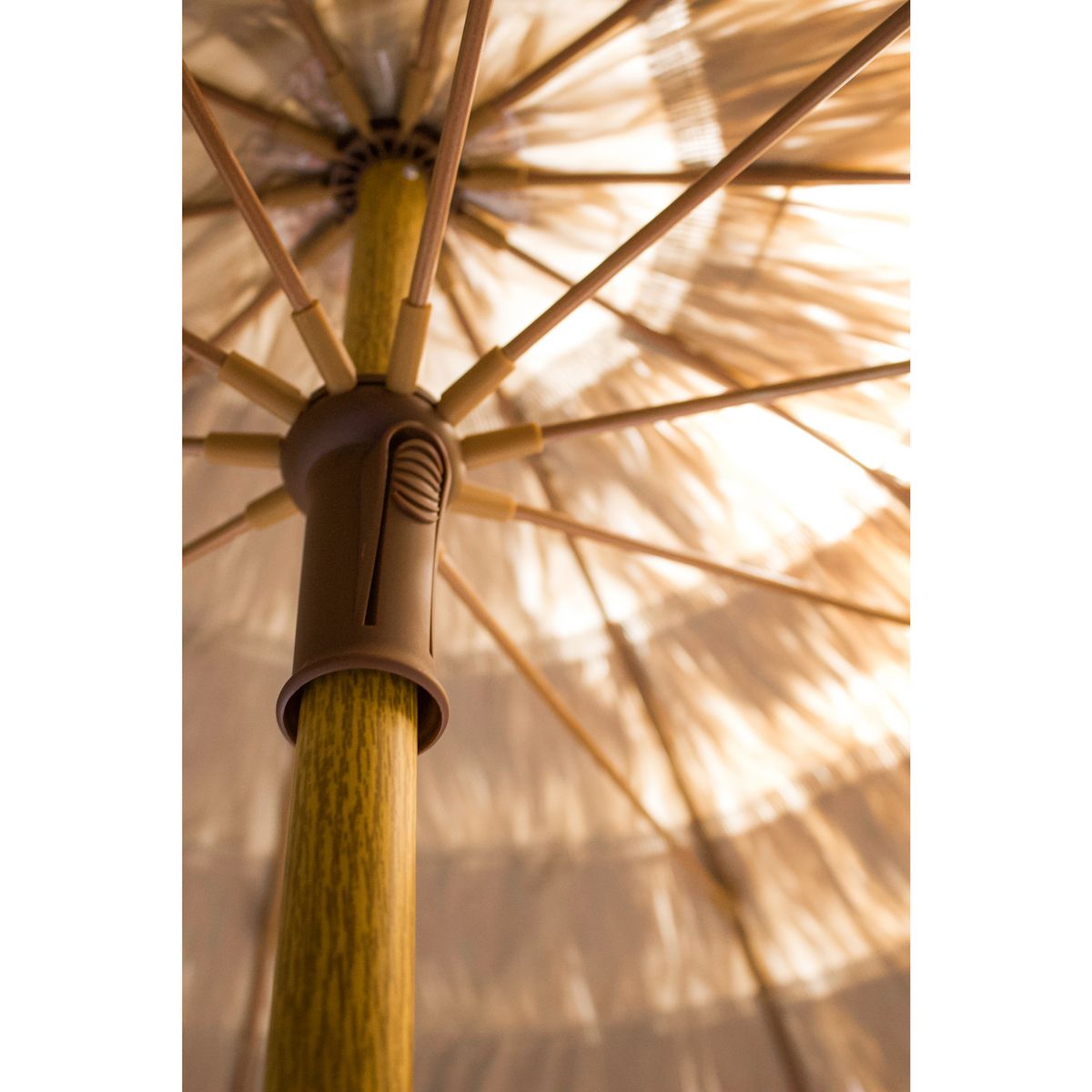DCB GARDEN Parasol droit à franges - Acier et finition bois - Marron - D2m - HAWAI