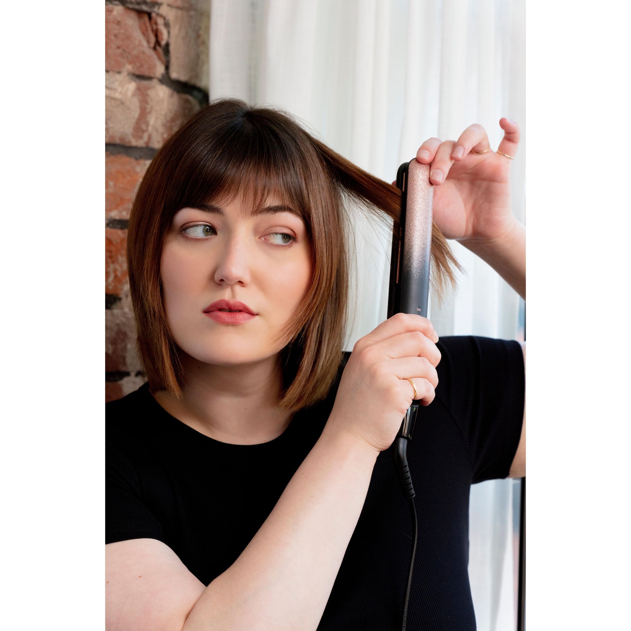 Voir la diapositive 7 : REMINGTON Lisseur S5305 - Noir